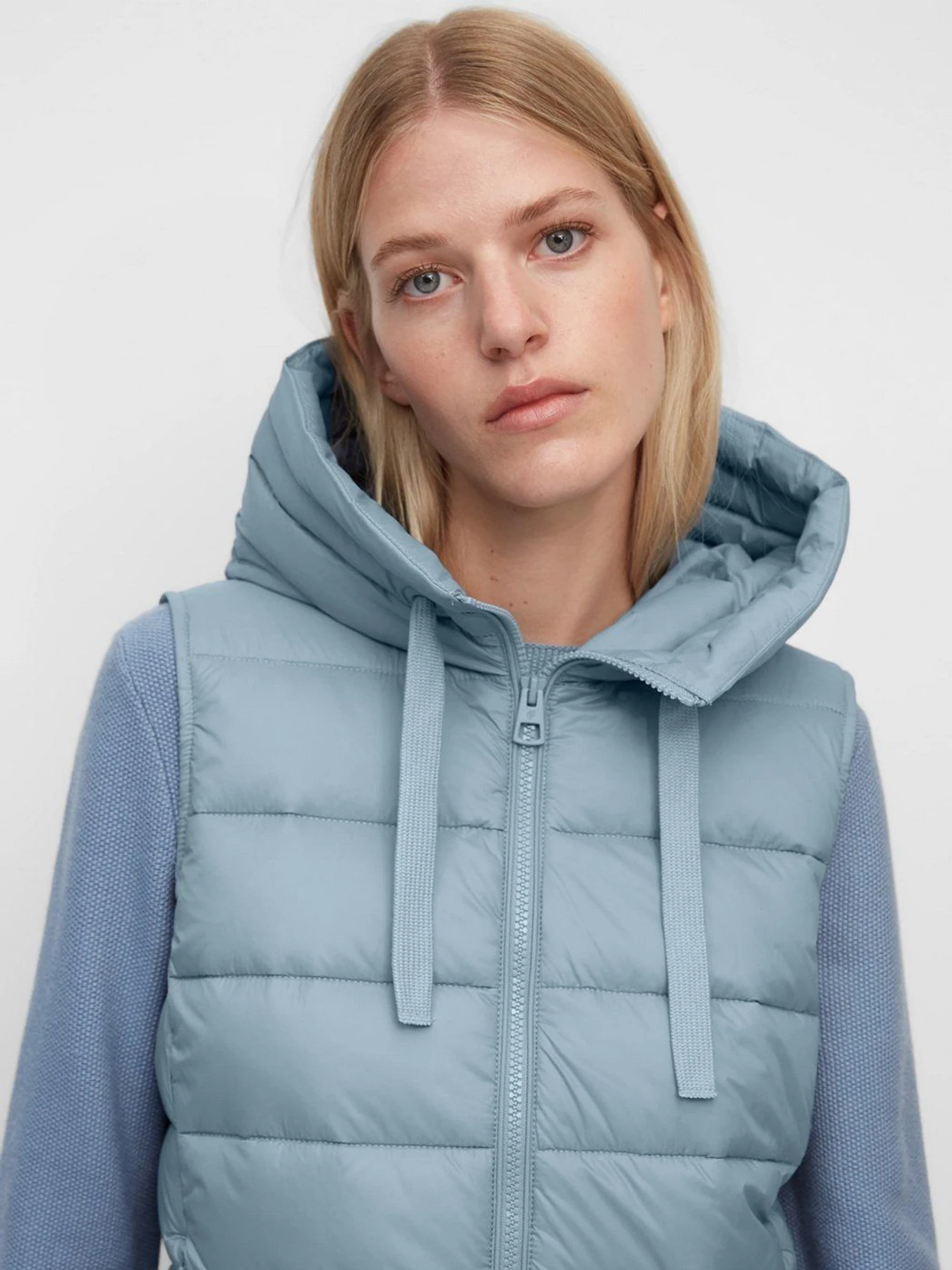 Жилеты Marc O’Polo модель 108085172001-842 Жилеты Marc O’Polo модель 108085172001-842 Фото