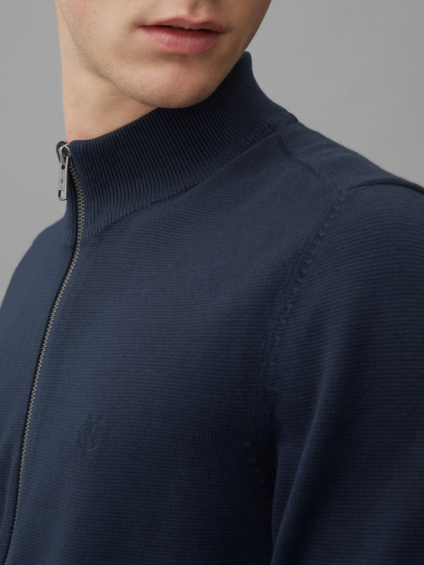 Свитры и кардиганы Marc O’Polo модель M20506661102-896 Свитры и кардиганы Marc O’Polo модель M20506661102-896 Фото