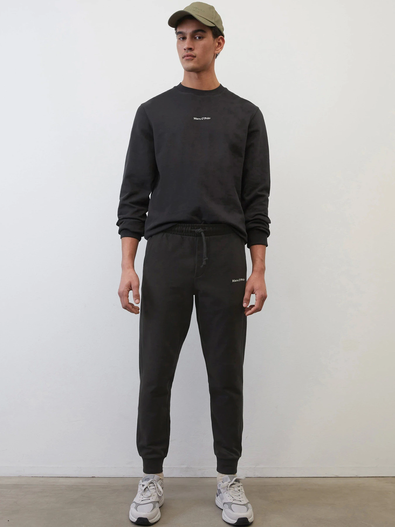 Худи и свитшоты Marc O’Polo модель M22407754444-990 Худи и свитшоты Marc O’Polo модель M22407754444-990 Фото