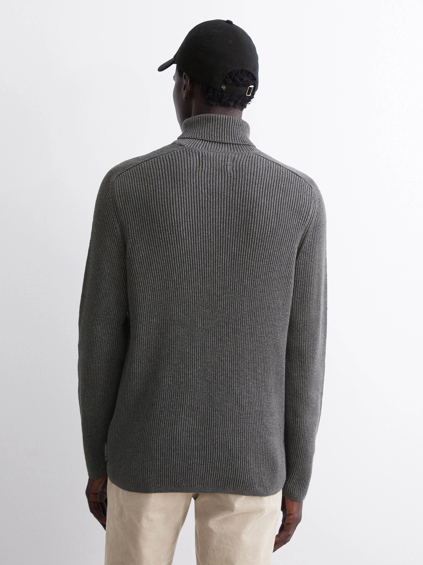 Свитры и кардиганы Marc O’Polo модель M29502160338-982 Свитры и кардиганы Marc O’Polo модель M29502160338-982 Фото