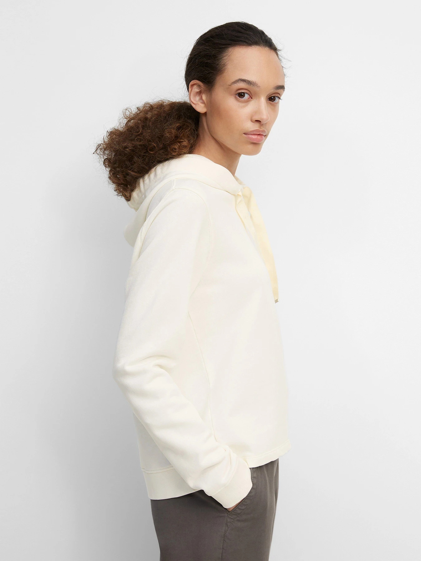 Худи и свитшоты Marc O’Polo модель M06401154113-110 Худи и свитшоты Marc O’Polo модель M06401154113-110 Фото