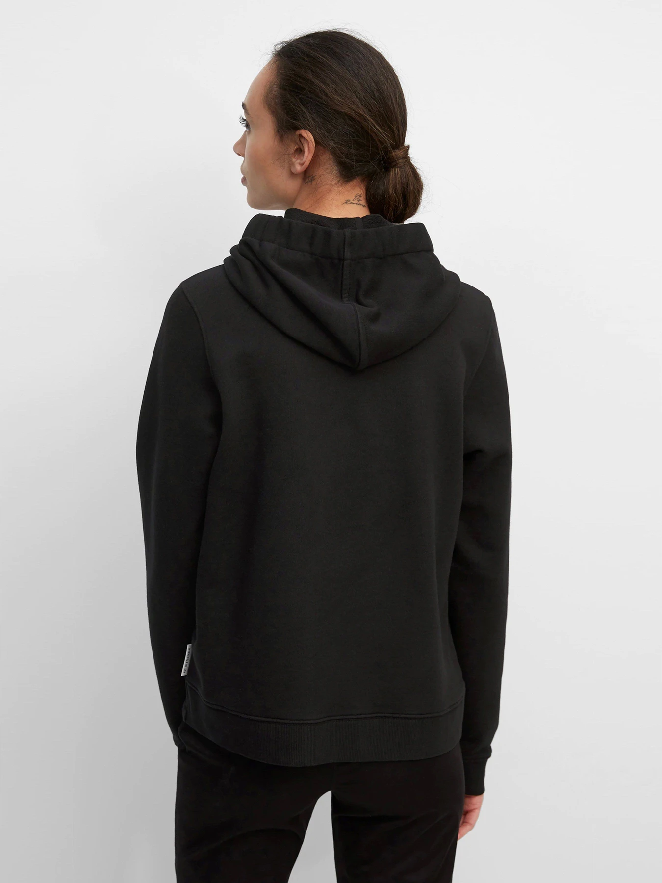 Худи и свитшоты Marc O’Polo модель B01401154113-990 Худи и свитшоты Marc O’Polo модель B01401154113-990 Фото