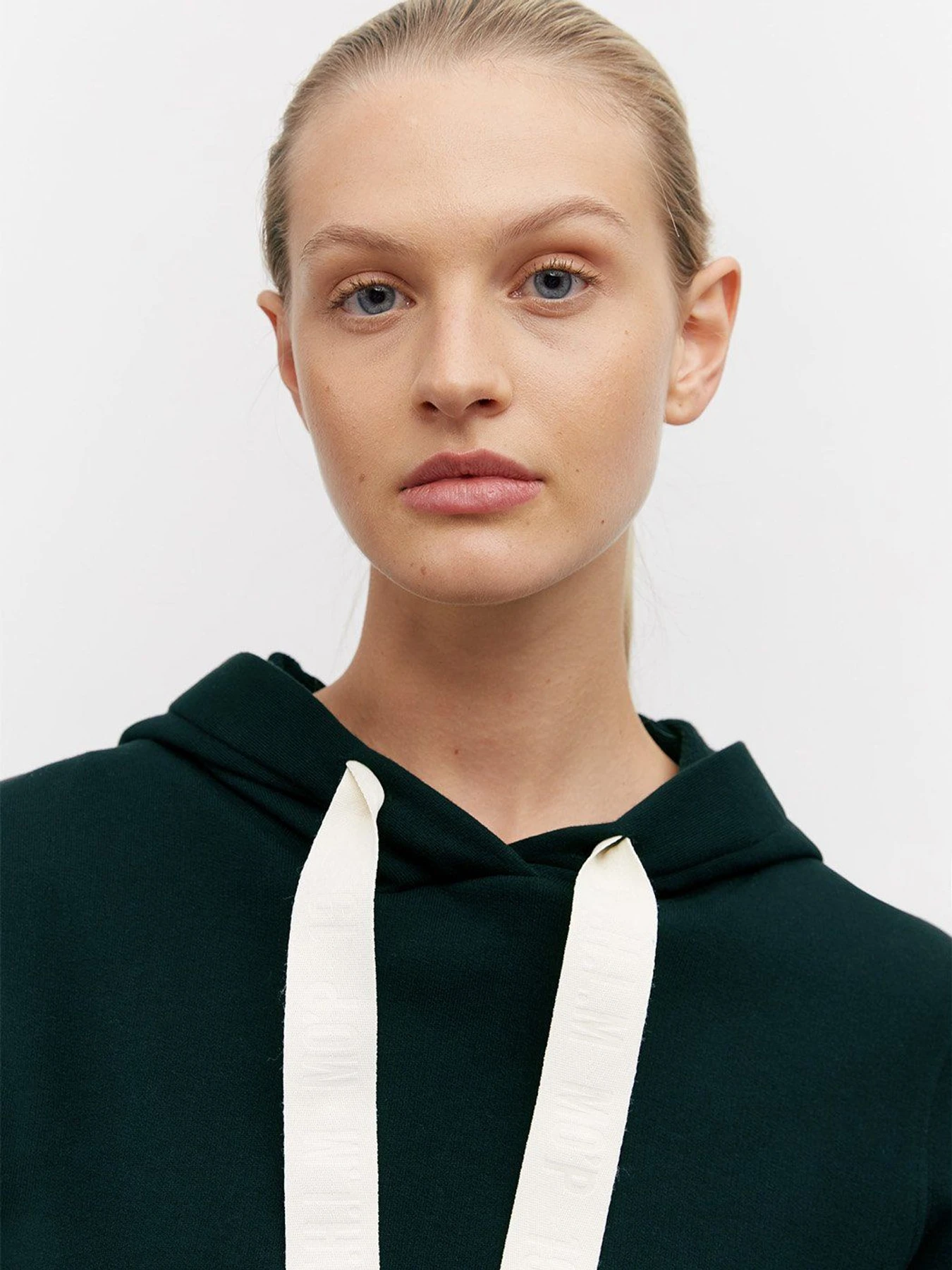 Худи и свитшоты Marc O’Polo модель 102401154113-898 Худи и свитшоты Marc O’Polo модель 102401154113-898 Фото