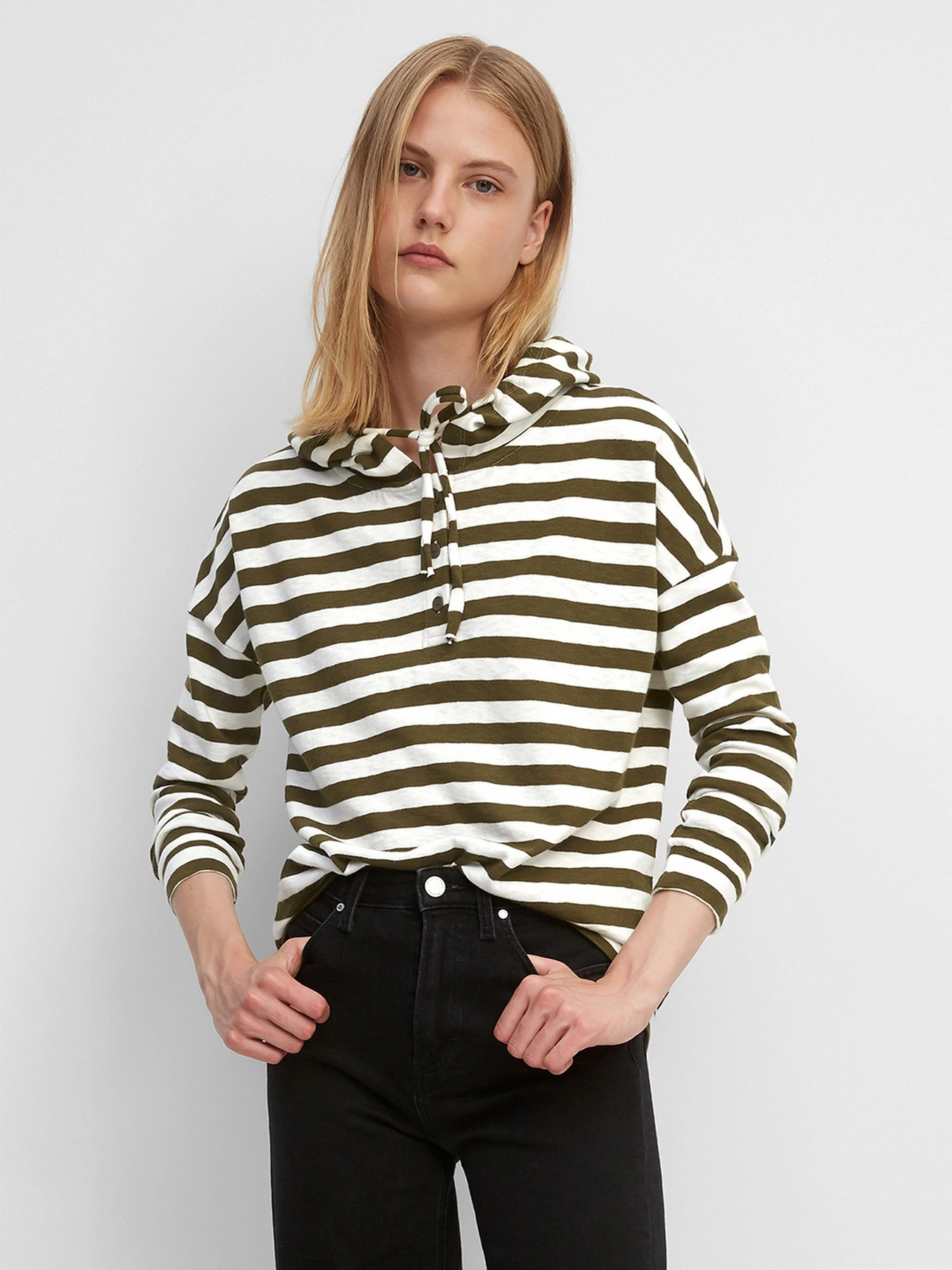 Худи и свитшоты Marc O’Polo DENIM модель M48243952145-C43 Худи и свитшоты Marc O’Polo DENIM модель M48243952145-C43 Фото
