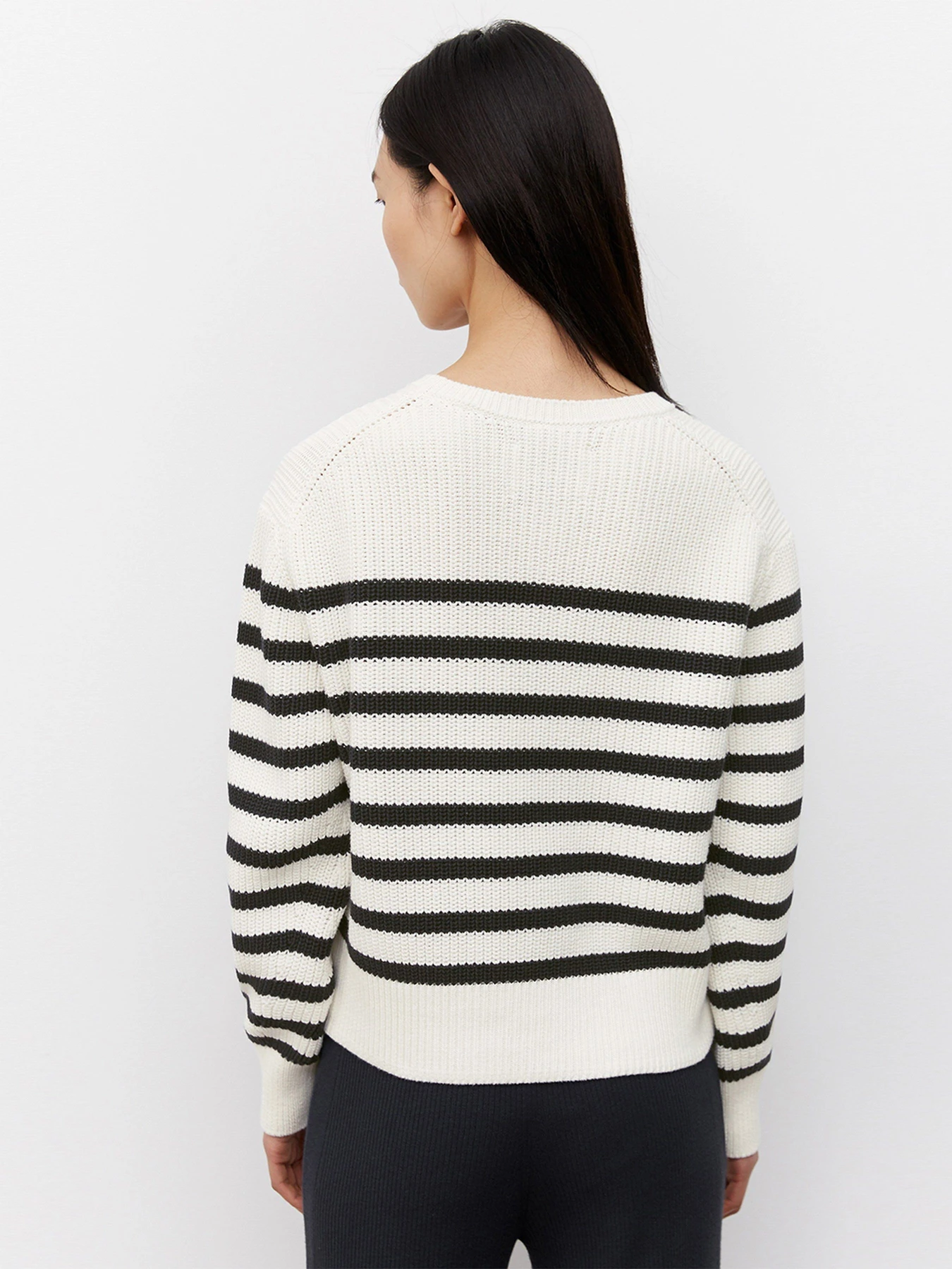 Свитры и кардиганы Marc O’Polo модель M01605960457-D23 Свитры и кардиганы Marc O’Polo модель M01605960457-D23 Фото