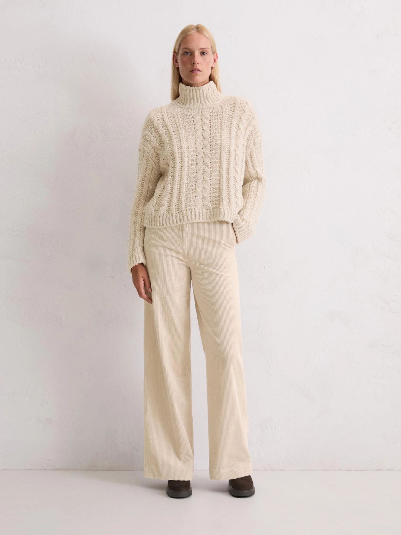 Свитры и кардиганы Marc O’Polo модель 509608560193-174 Свитры и кардиганы Marc O’Polo модель 509608560193-174 Фото