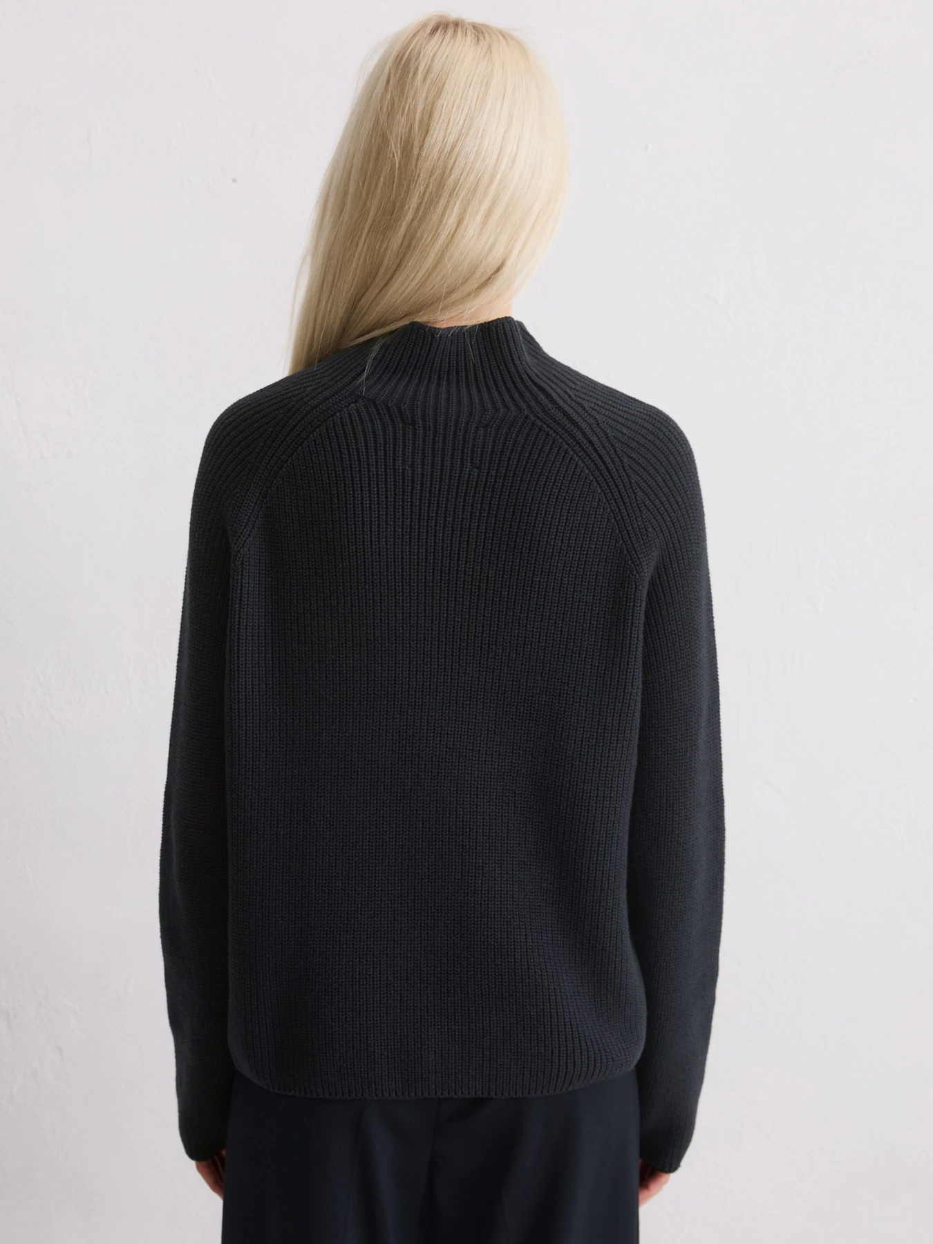 Свитры и кардиганы Marc O’Polo модель 509605960009-888 Свитры и кардиганы Marc O’Polo модель 509605960009-888 Фото