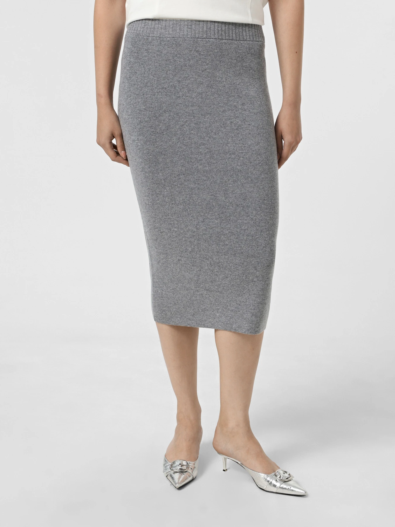 Юбки PINKO Nuova Guinea модель 105489-A2Q9 II2 Юбки PINKO Nuova Guinea модель 105489-A2Q9 II2 Фото