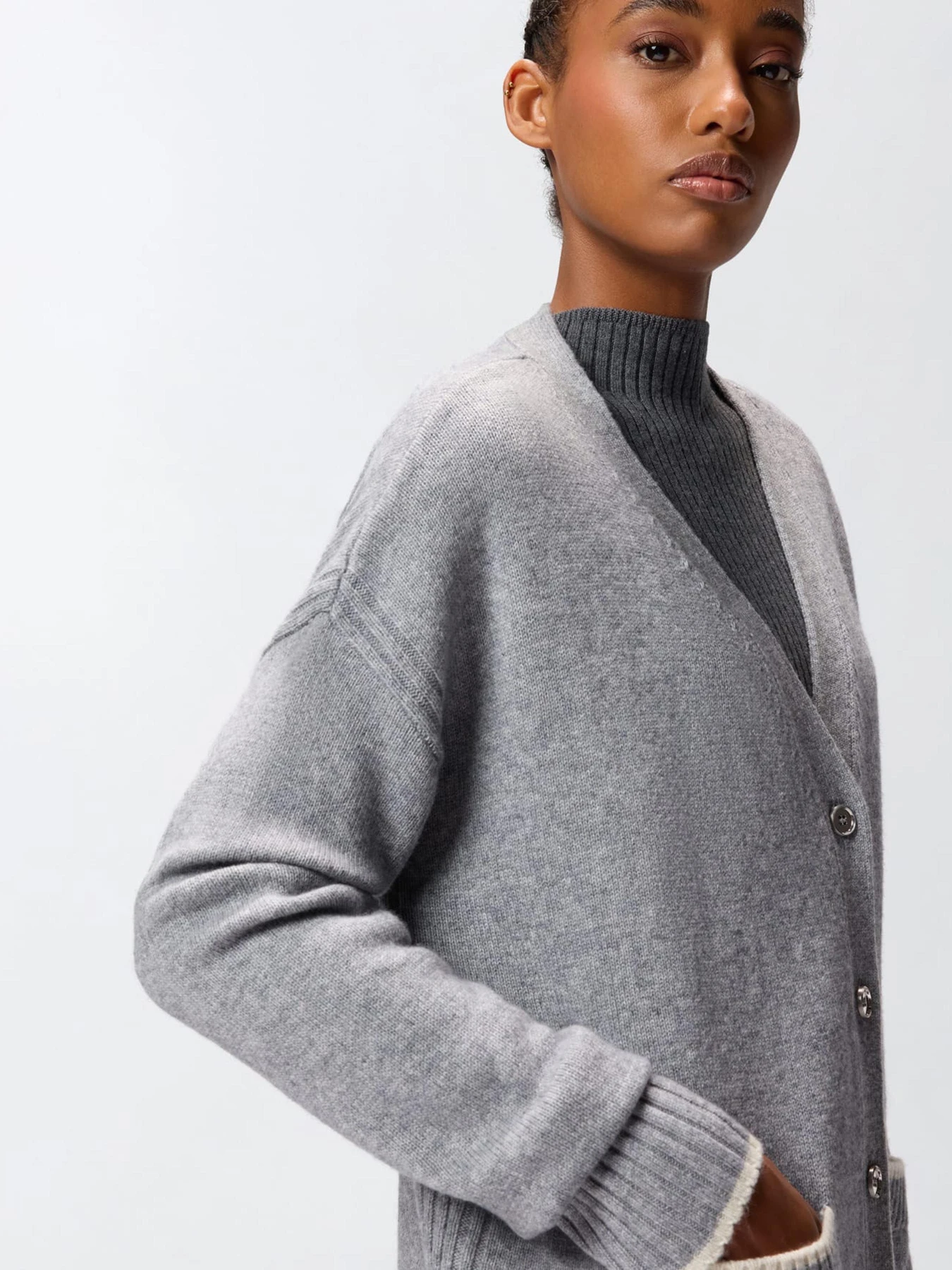 Свитры и кардиганы PINKO Tasmania модель 105451-A2Q9 II2 Свитры и кардиганы PINKO Tasmania модель 105451-A2Q9 II2 Фото