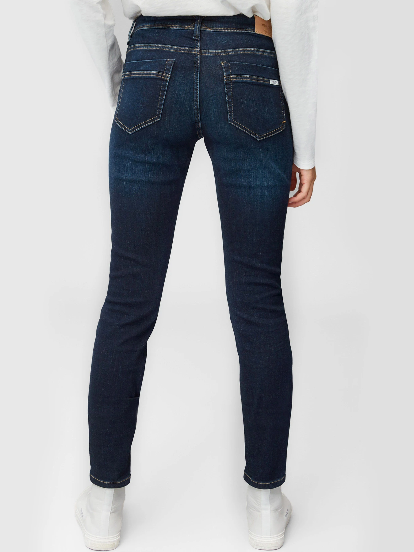 Джинсы Marc O’Polo DENIM ALVA Slim модель B41929912075-P63_30 Фото