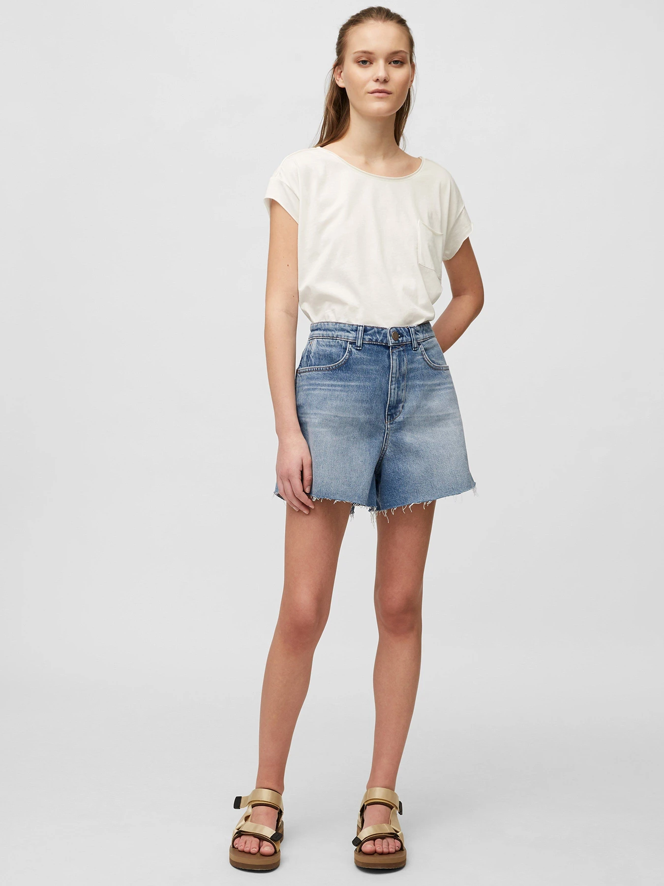 Шорты Marc O’Polo DENIM модель 143911613007-P25 Шорты Marc O’Polo DENIM модель 143911613007-P25 Фото