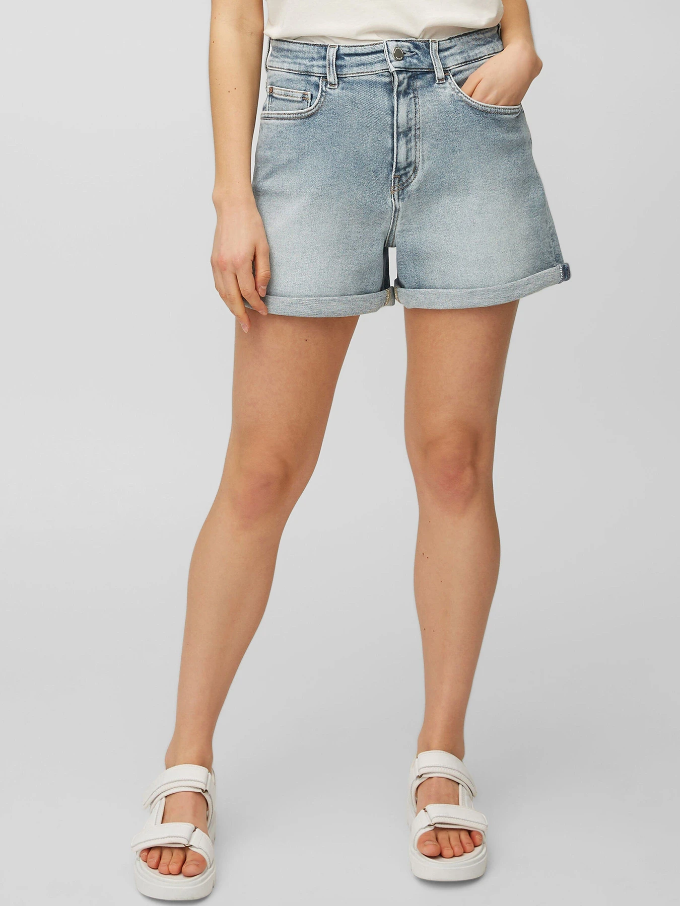 Шорты Marc O’Polo DENIM модель 144919813017-P42 Шорты Marc O’Polo DENIM модель 144919813017-P42 Фото
