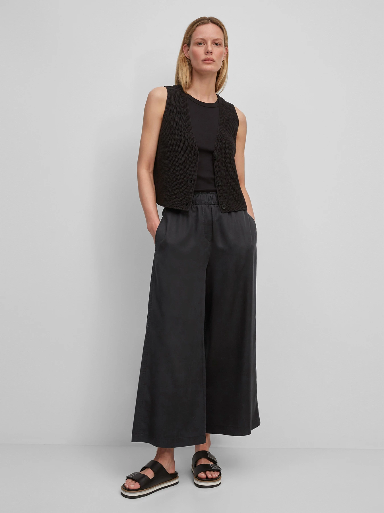 Брюки Marc O’Polo модель 106089610037-981 Брюки Marc O’Polo модель 106089610037-981 Фото