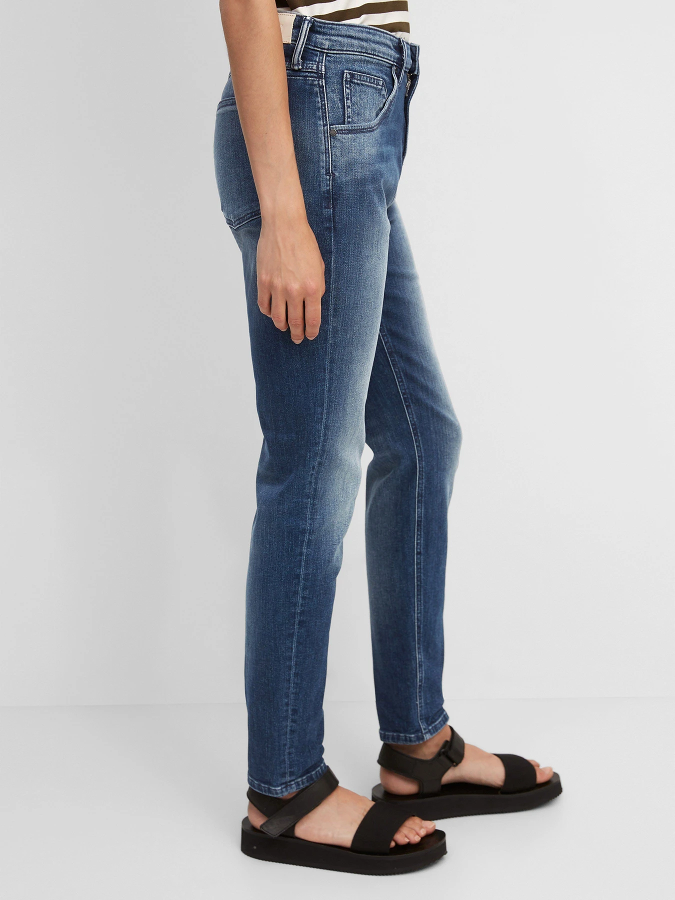 Джинсы Marc O’Polo DENIM FREJA Boyfriend модель 147920312097-Q27_32 Джинсы Marc O’Polo DENIM FREJA Boyfriend модель 147920312097-Q27_32 Фото