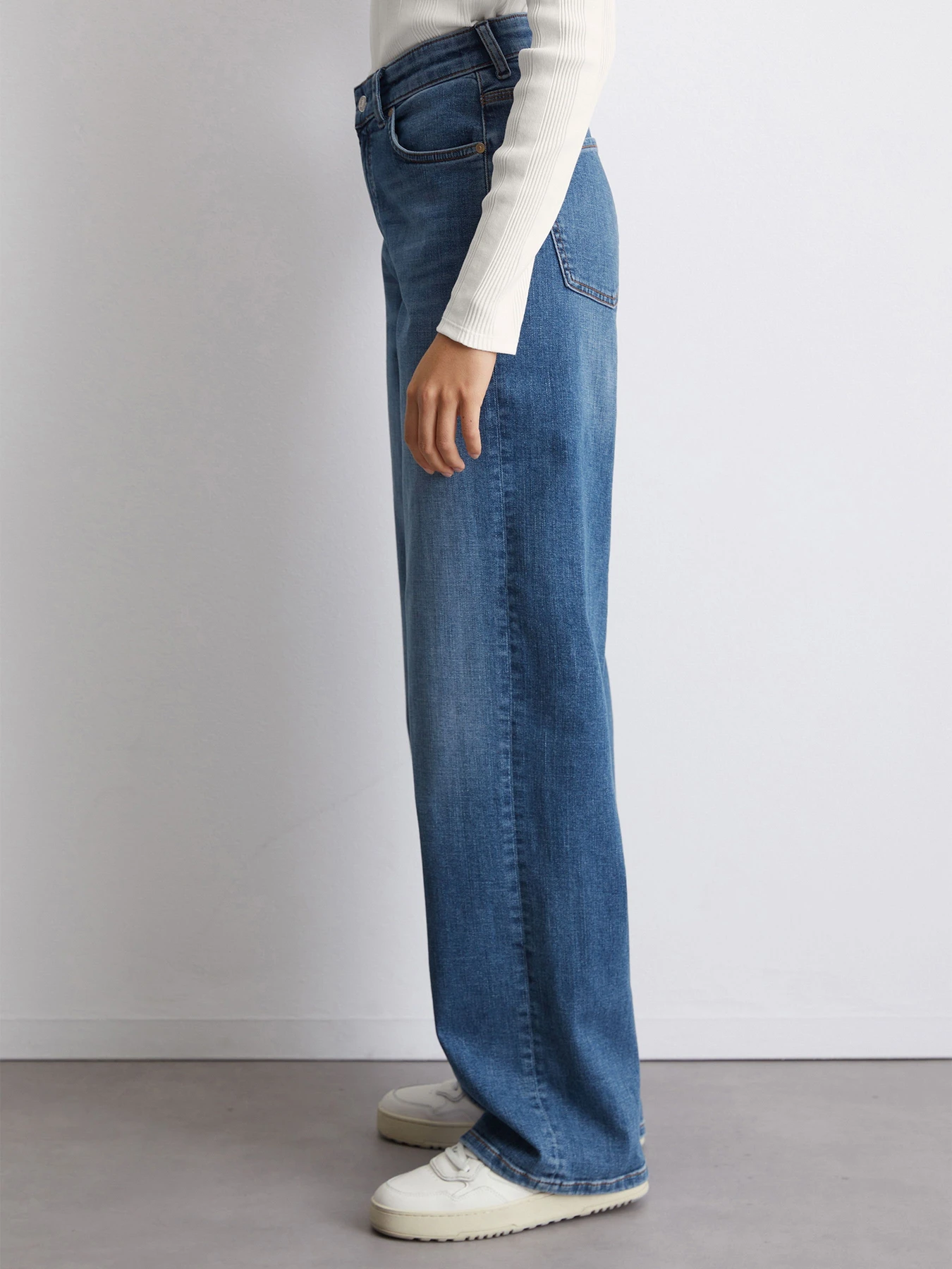 Джинсы Marc O’Polo DENIM модель 5000005525-4947 Джинсы Marc O’Polo DENIM модель 5000005525-4947 Фото