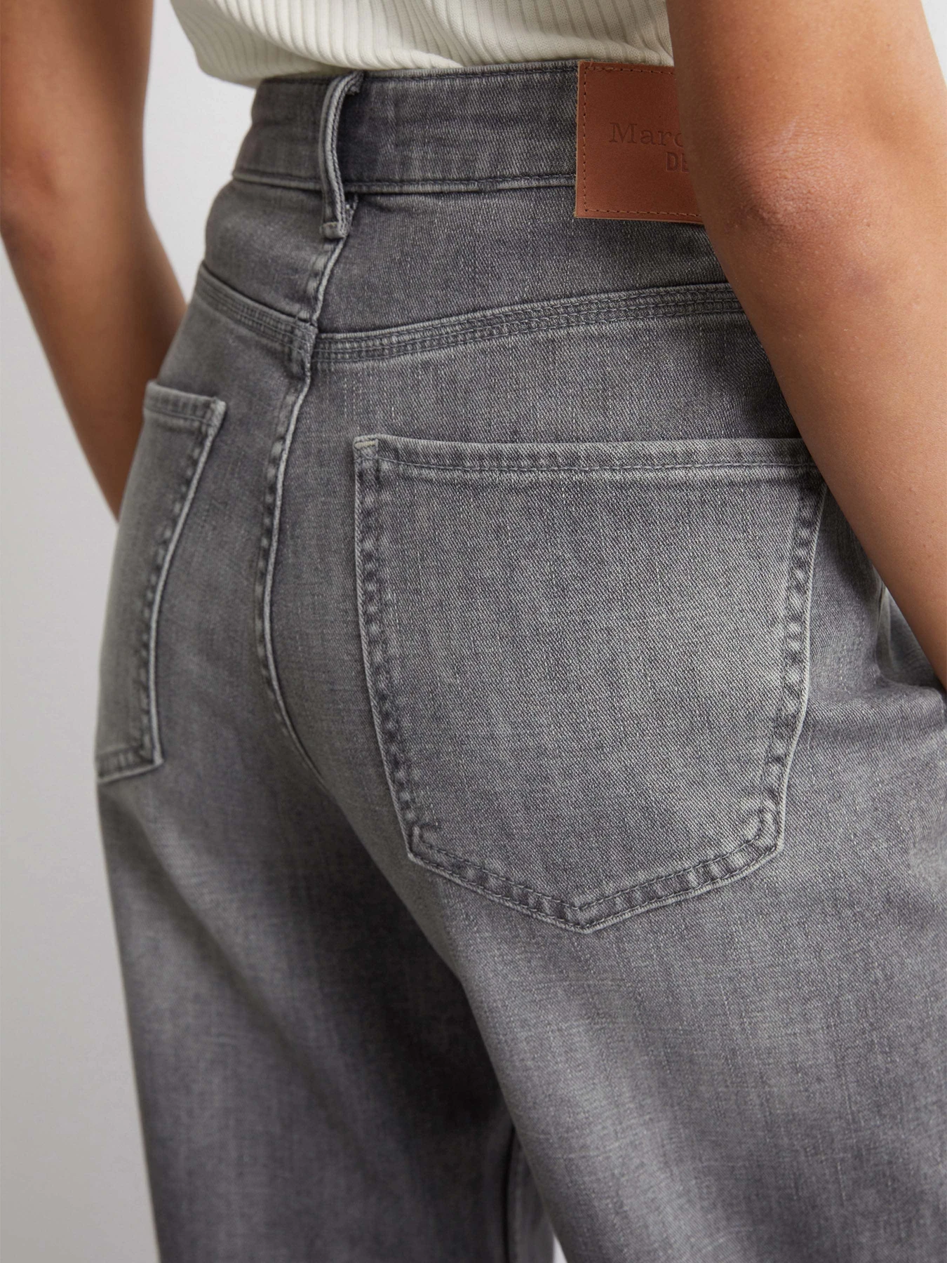 Джинсы Marc O’Polo DENIM модель 5000005527-0551 Джинсы Marc O’Polo DENIM модель 5000005527-0551 Фото