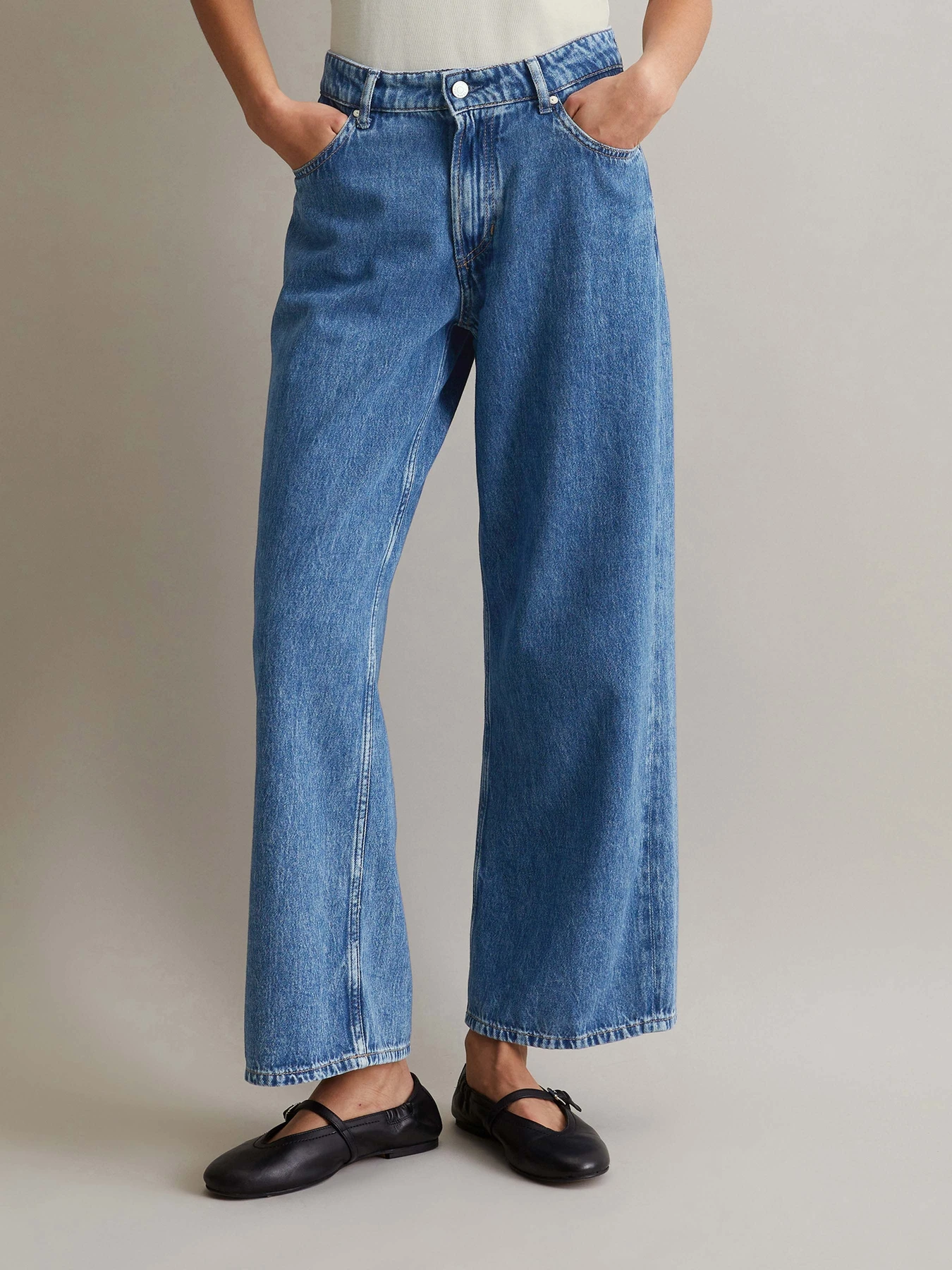 Джинсы Marc O’Polo DENIM модель 5000005825-4931 Джинсы Marc O’Polo DENIM модель 5000005825-4931 Фото