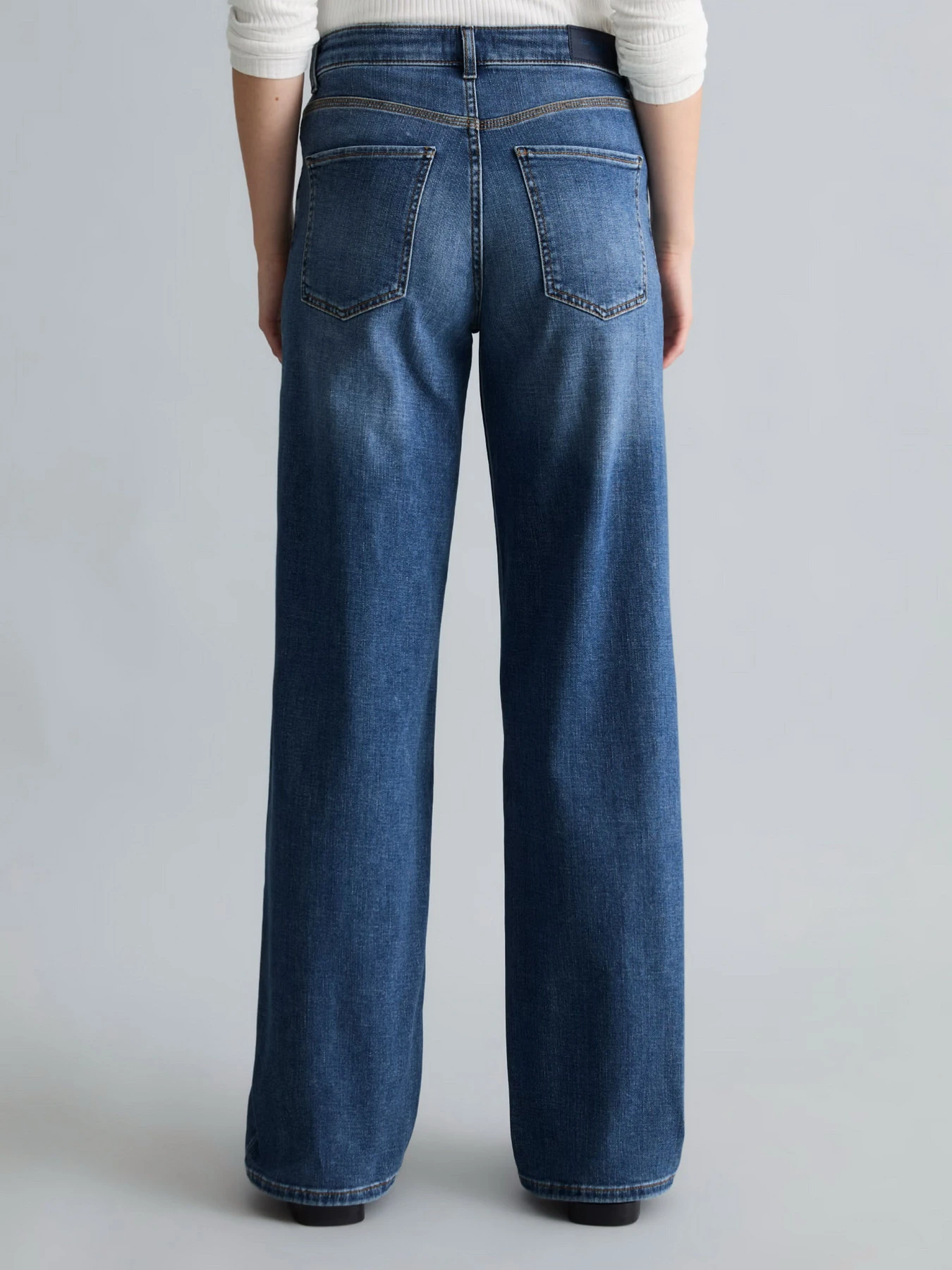 Джинсы Marc O’Polo DENIM модель 5000009761-4947 Джинсы Marc O’Polo DENIM модель 5000009761-4947 Фото