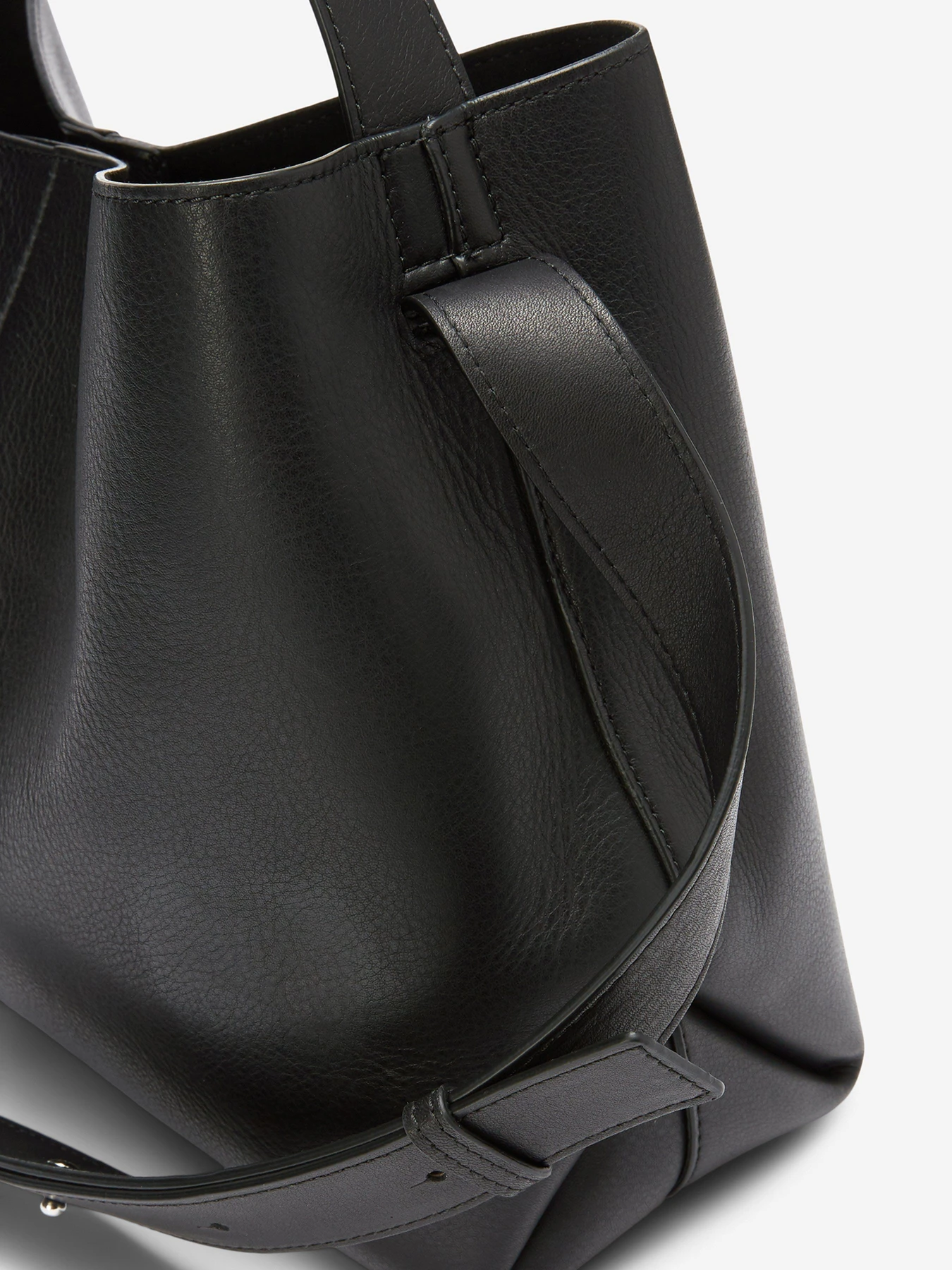 Сумки Marc O’Polo модель 10719701001302-990 Сумки Marc O’Polo модель 10719701001302-990 Фото