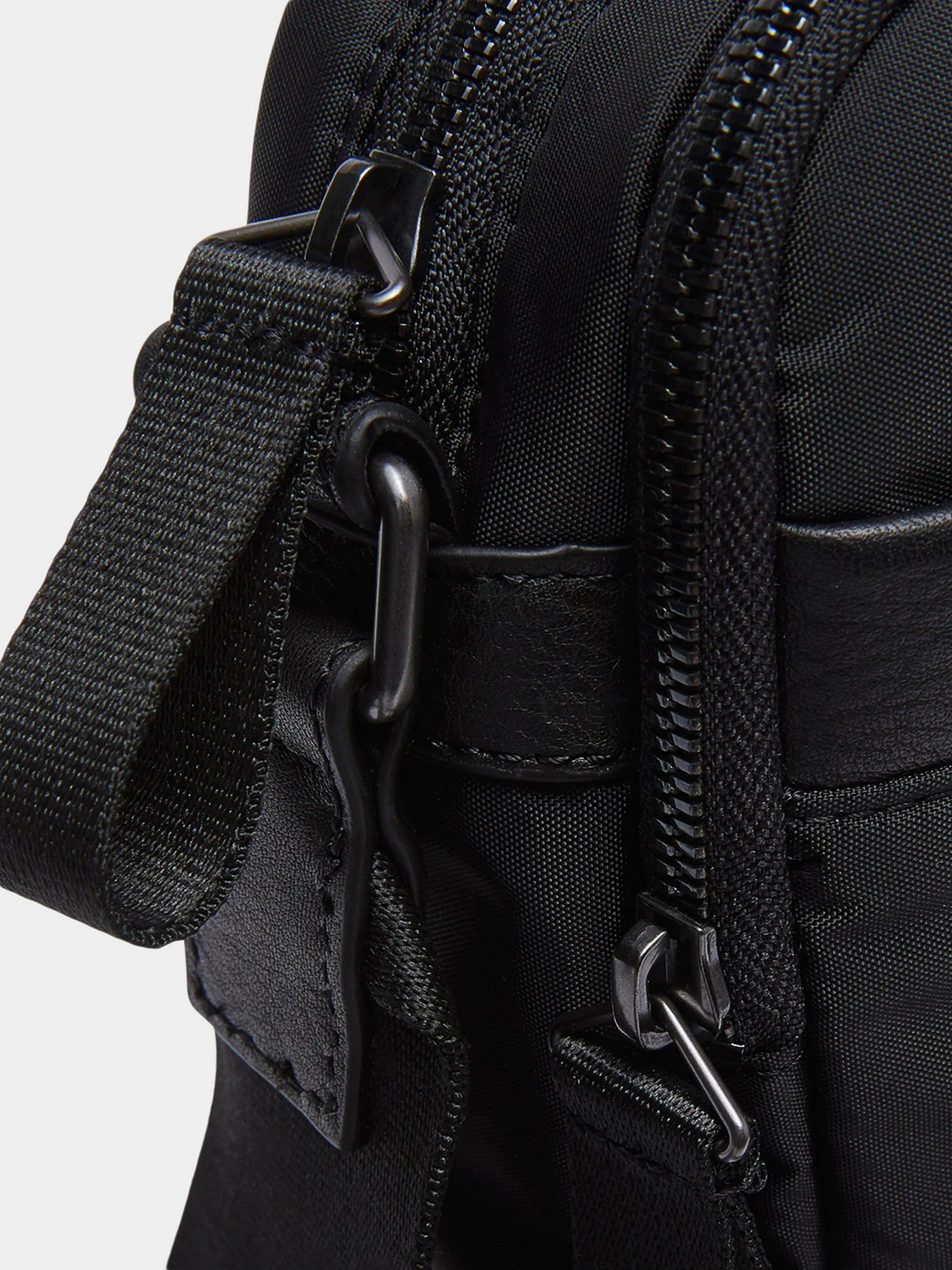 Сумки Marc O’Polo модель 11029880701615-990 Фото