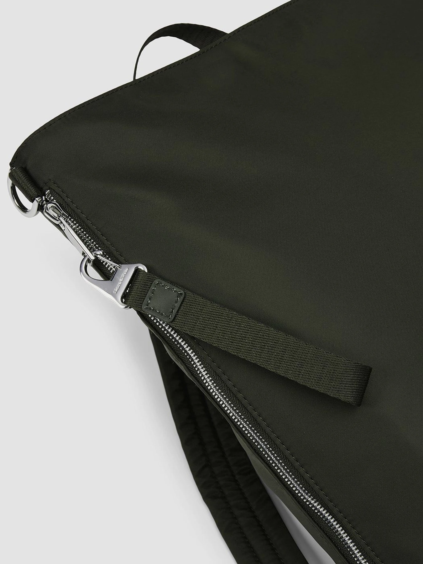 Рюкзаки Marc O’Polo модель 10719603301604-415 Рюкзаки Marc O’Polo модель 10719603301604-415 Фото