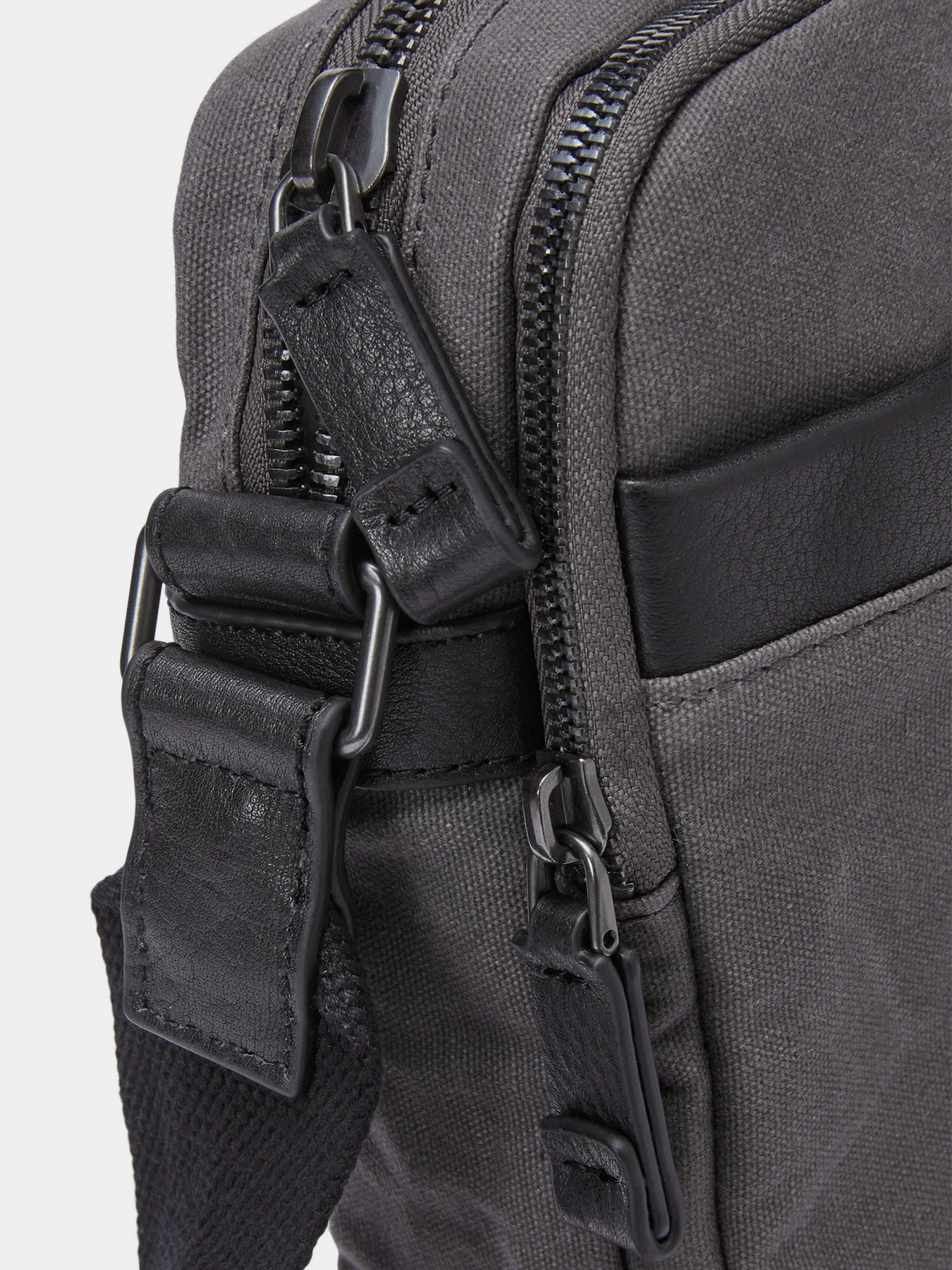 Сумки Marc O’Polo модель 20229640701800-952 Сумки Marc O’Polo модель 20229640701800-952 Фото