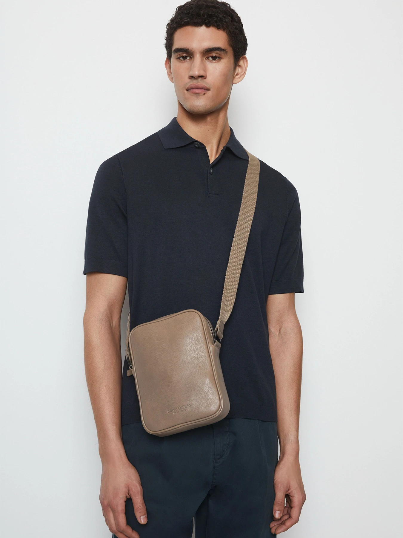 Сумки Marc O’Polo модель 40221850801106-700 Сумки Marc O’Polo модель 40221850801106-700 Фото