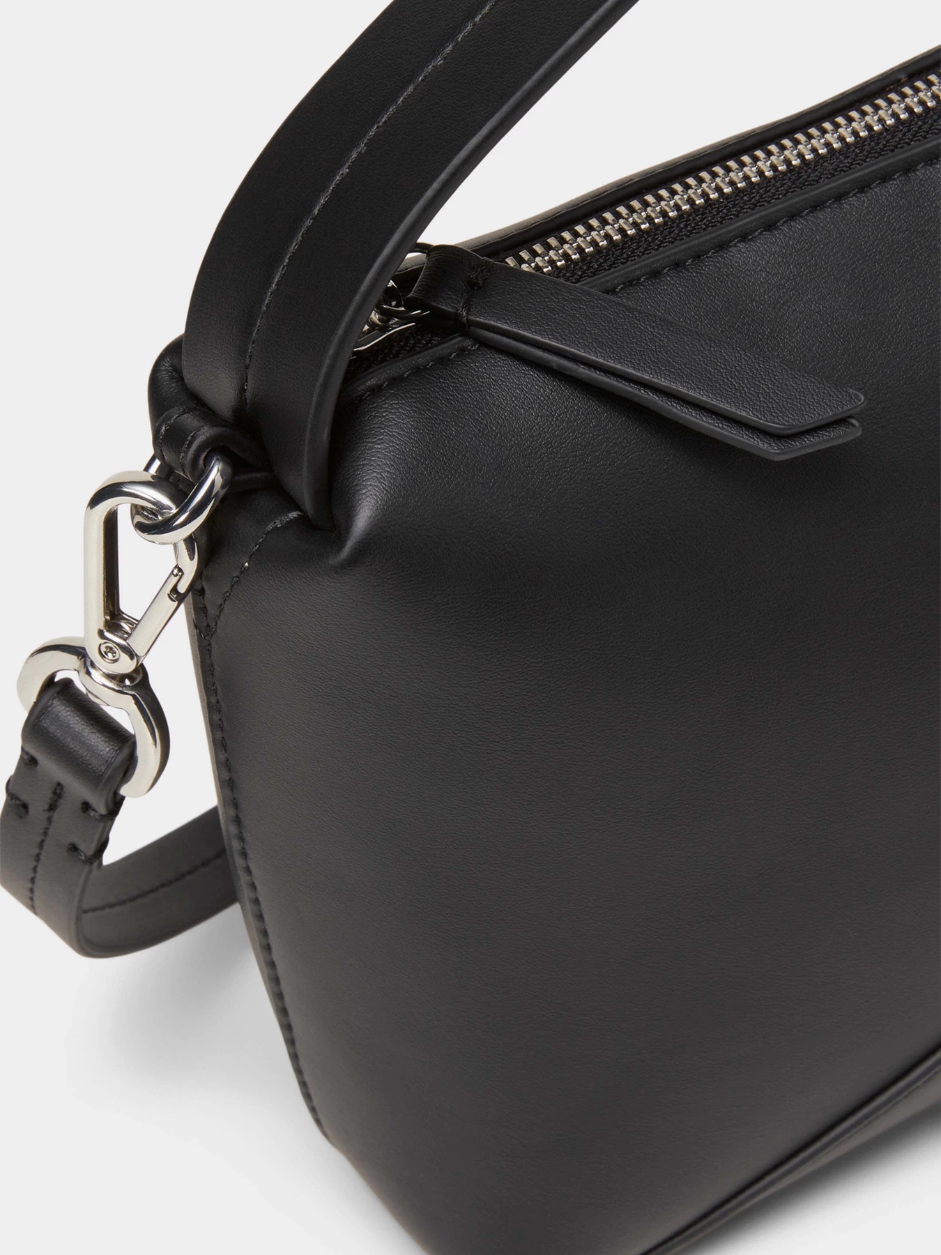 Сумки Marc O’Polo модель 41112250701600-990 Сумки Marc O’Polo модель 41112250701600-990 Фото