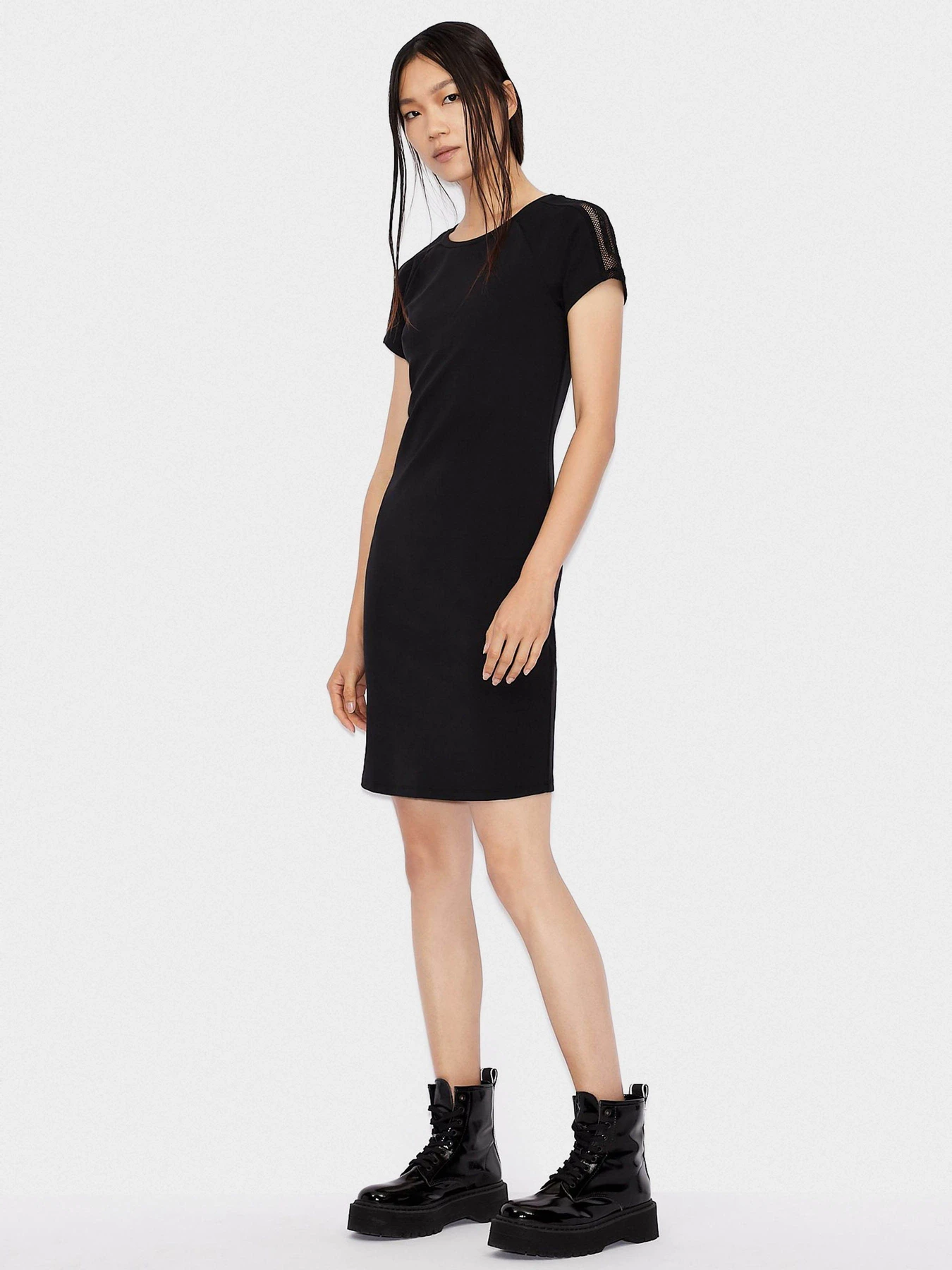 Сукні Armani Exchange модель 6HYA70-YJ3BZ-1200 Фото