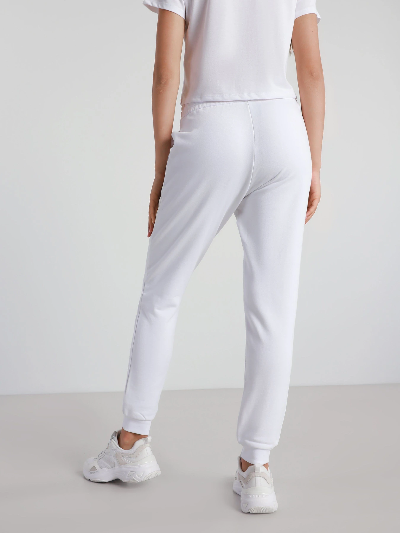 Брюки Armani Exchange модель 8NYPCX-YJ68Z-1000 Фото
