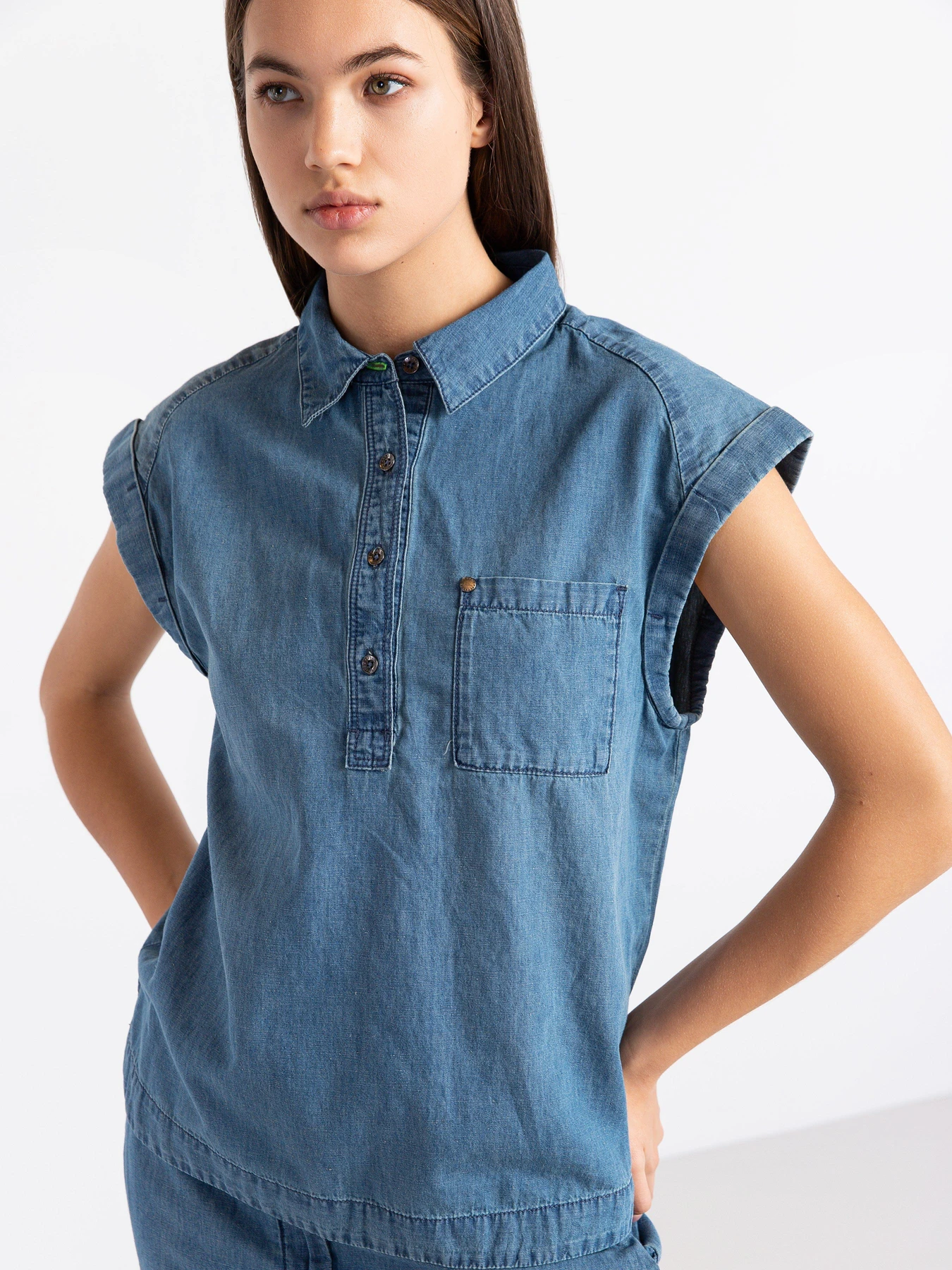Рубашки Armani Exchange модель 3KYH22-YNVMZ-1500 Рубашки Armani Exchange модель 3KYH22-YNVMZ-1500 Фото
