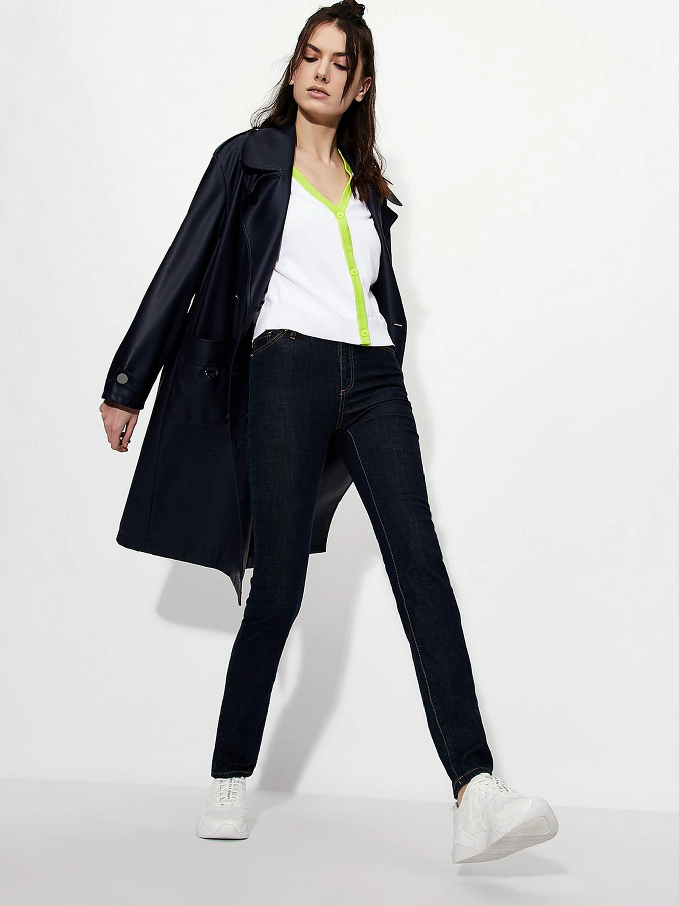 Джинсы Armani Exchange Slim модель 3KYJ45-Y1NEZ-1500 Джинсы Armani Exchange Slim модель 3KYJ45-Y1NEZ-1500 Фото