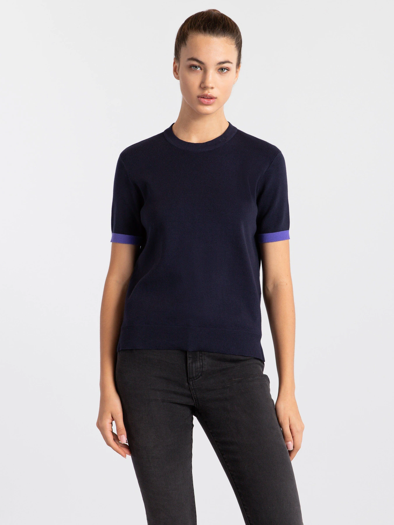 Свитры и кардиганы Armani Exchange модель 3KYM1J-YMP8Z-1593 Свитры и кардиганы Armani Exchange модель 3KYM1J-YMP8Z-1593 Фото