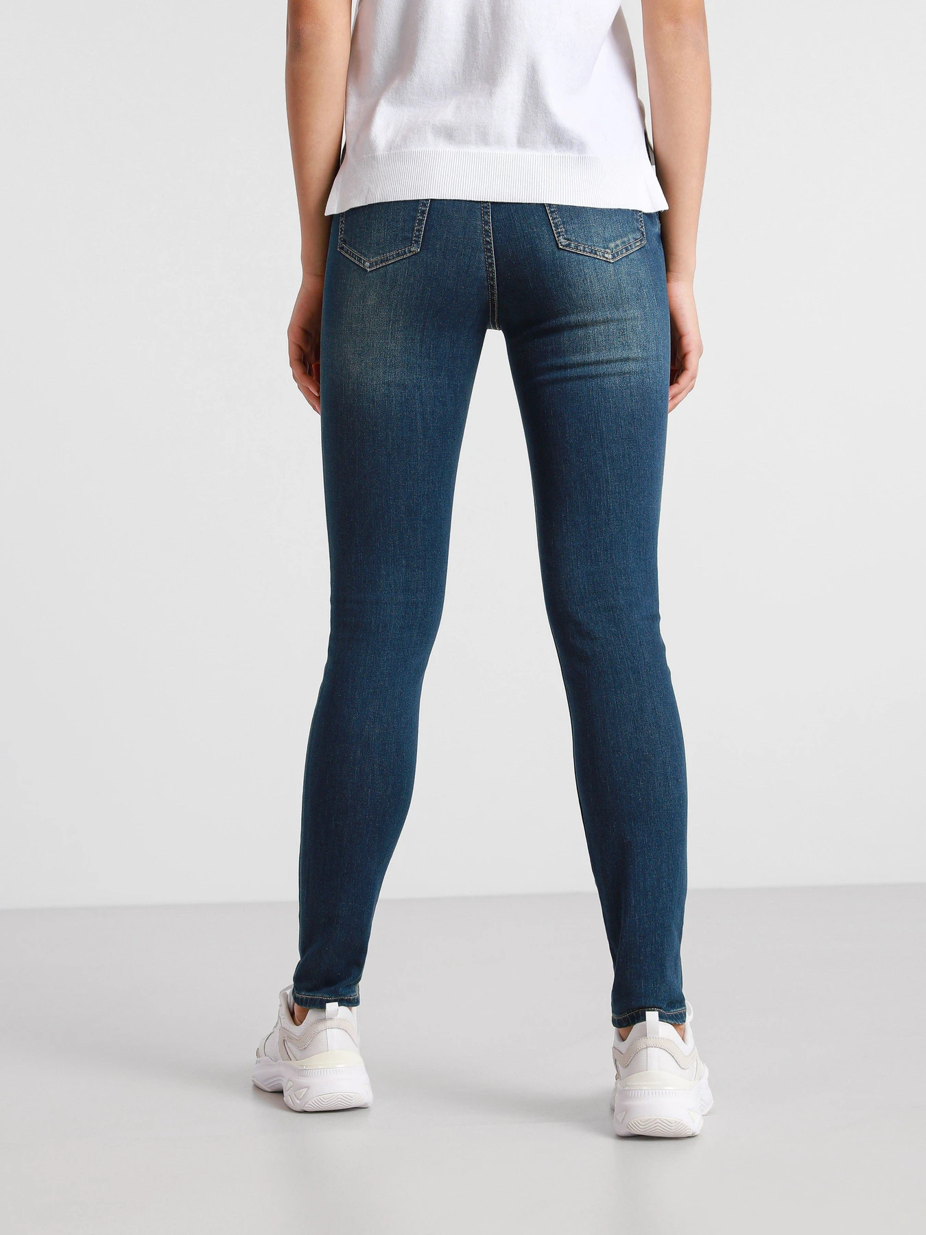 Джинсы Armani Exchange Super Skinny модель 8NYJ24-Y7AZZ-1500 Фото