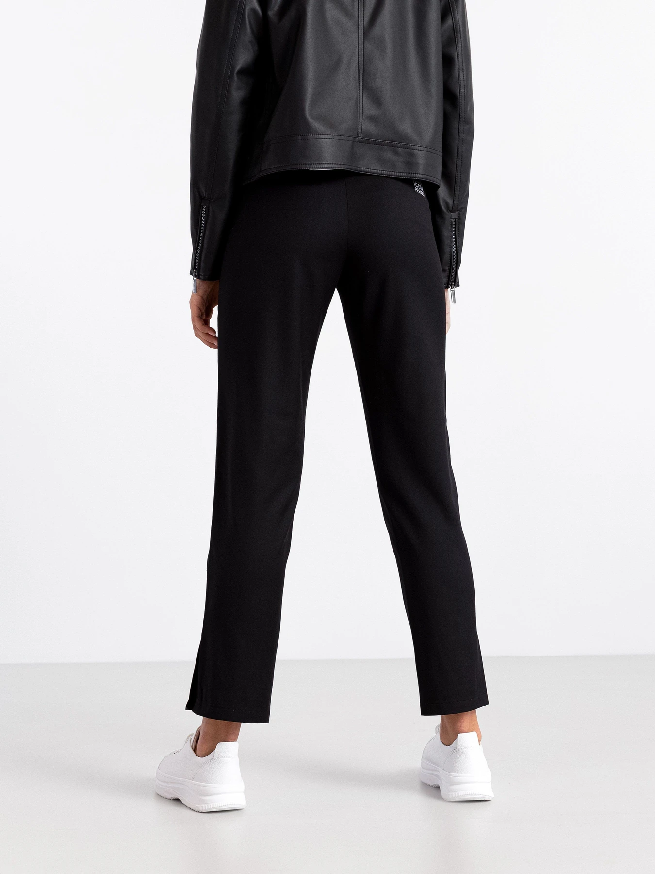 Брюки Armani Exchange модель 8NYP55-YNHXZ-1200 Фото