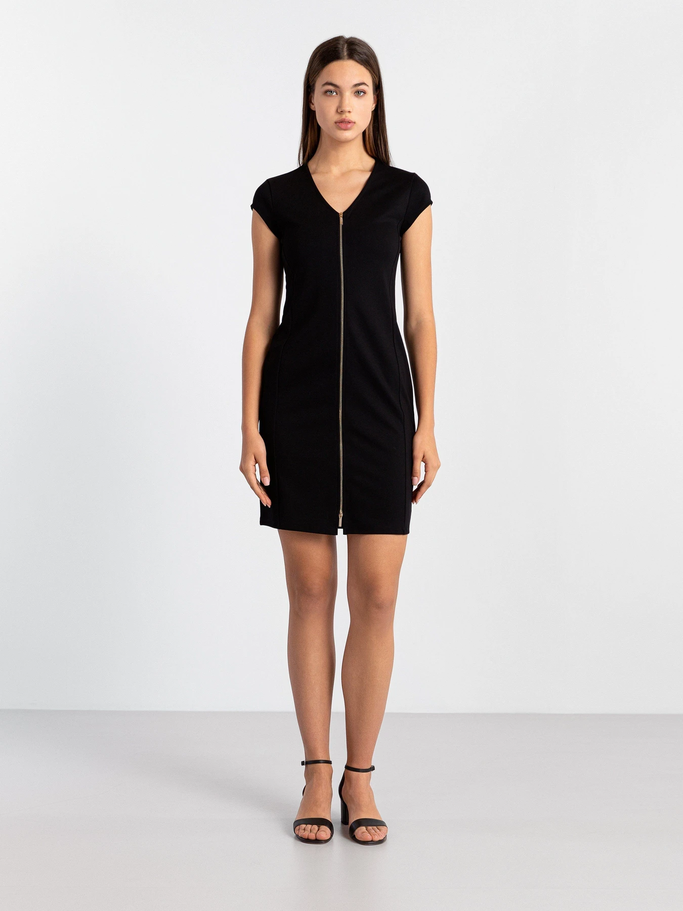 Платья Armani Exchange модель 3KYA75-YJX8Z-1200 Фото
