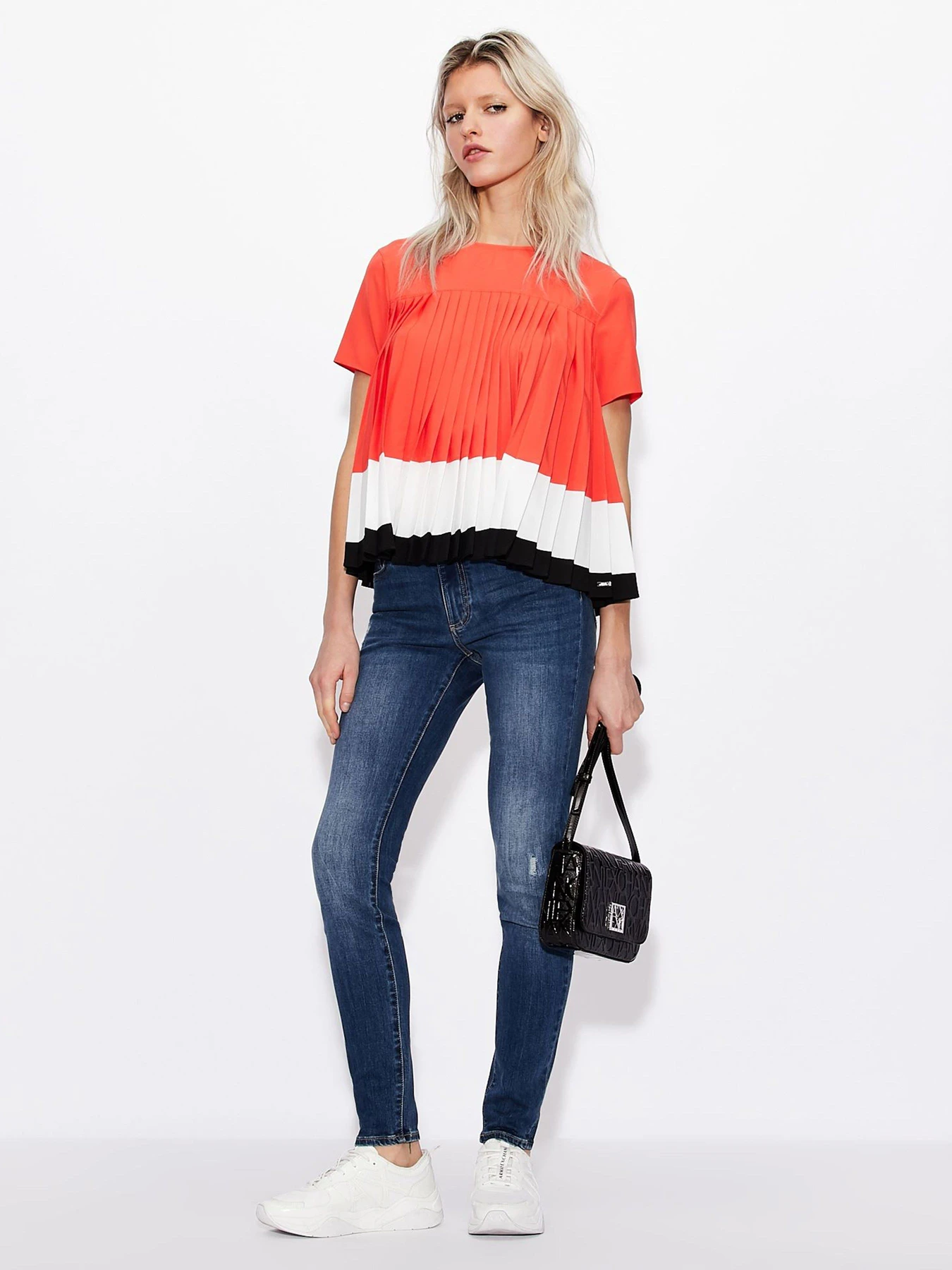 Джинсы Armani Exchange Super Skinny модель 3KYJ69-Y1EEZ-1500 Джинсы Armani Exchange Super Skinny модель 3KYJ69-Y1EEZ-1500 Фото