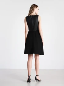 Платья Armani Exchange модель 3KYA20-YNJ2Z-1200 Фото
