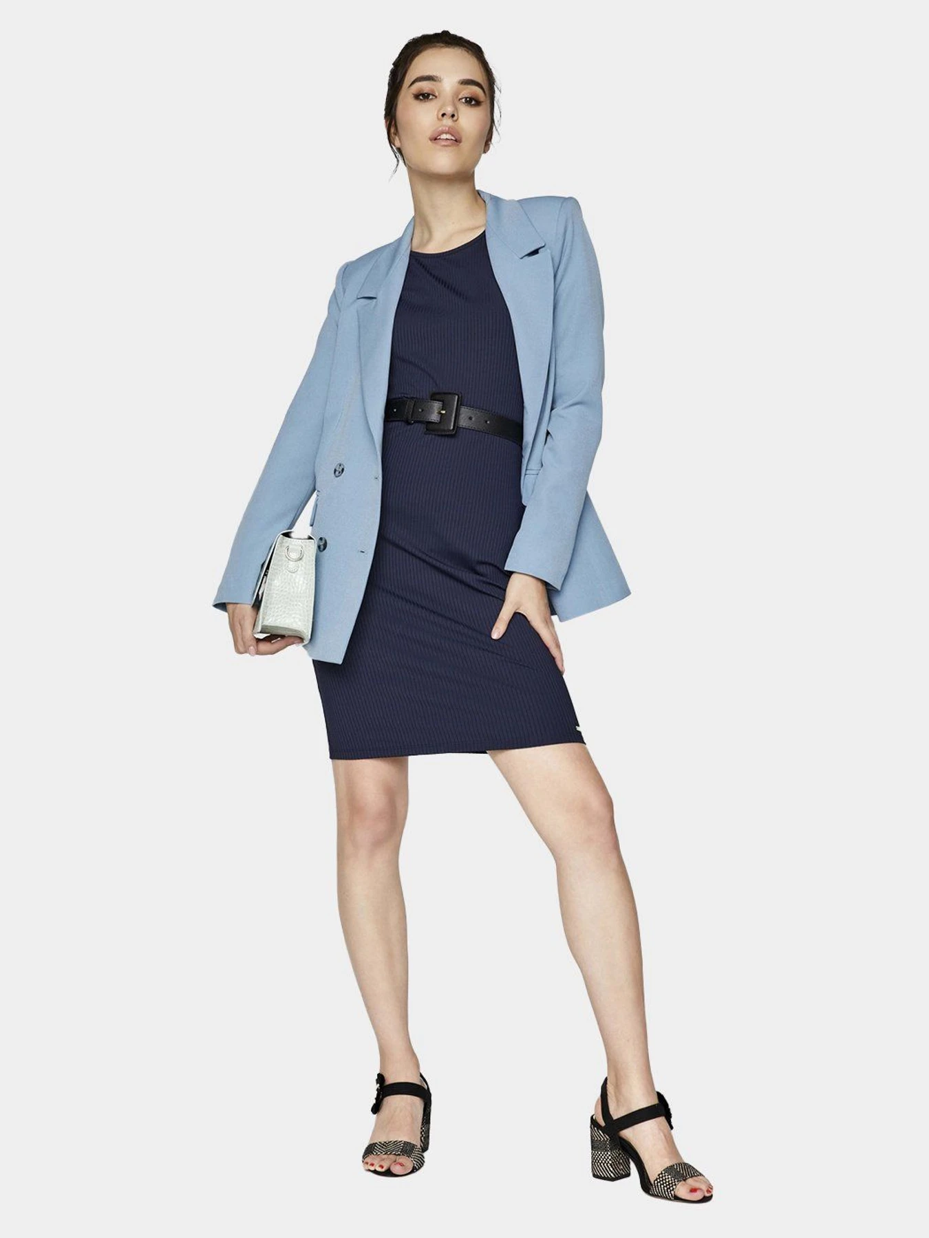 Сукні Armani Exchange модель 3KYA87-YJ2PZ-1593 Сукні Armani Exchange модель 3KYA87-YJ2PZ-1593 Фото