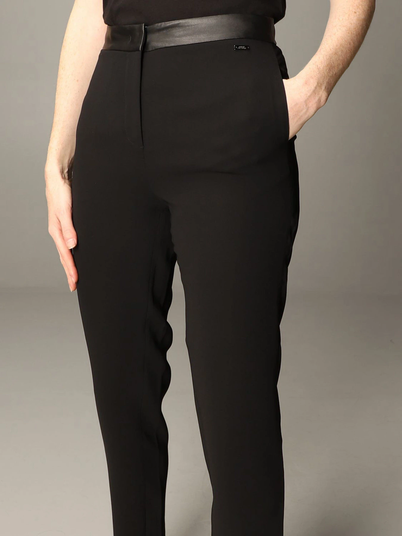 Брюки Armani Exchange модель 3KYP16-YNJ2Z-1200 Фото