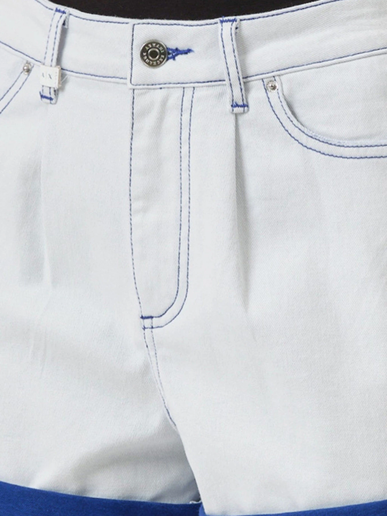 Шорты Armani Exchange модель 3KYJ73-Y1VEZ-15AE Шорты Armani Exchange модель 3KYJ73-Y1VEZ-15AE Фото