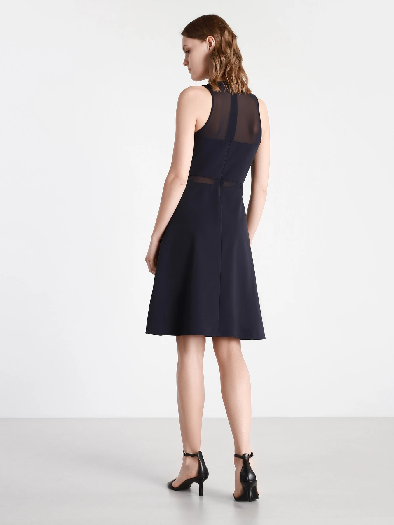 Платья Armani Exchange модель 3KYA81-YJ33Z-1593 Фото