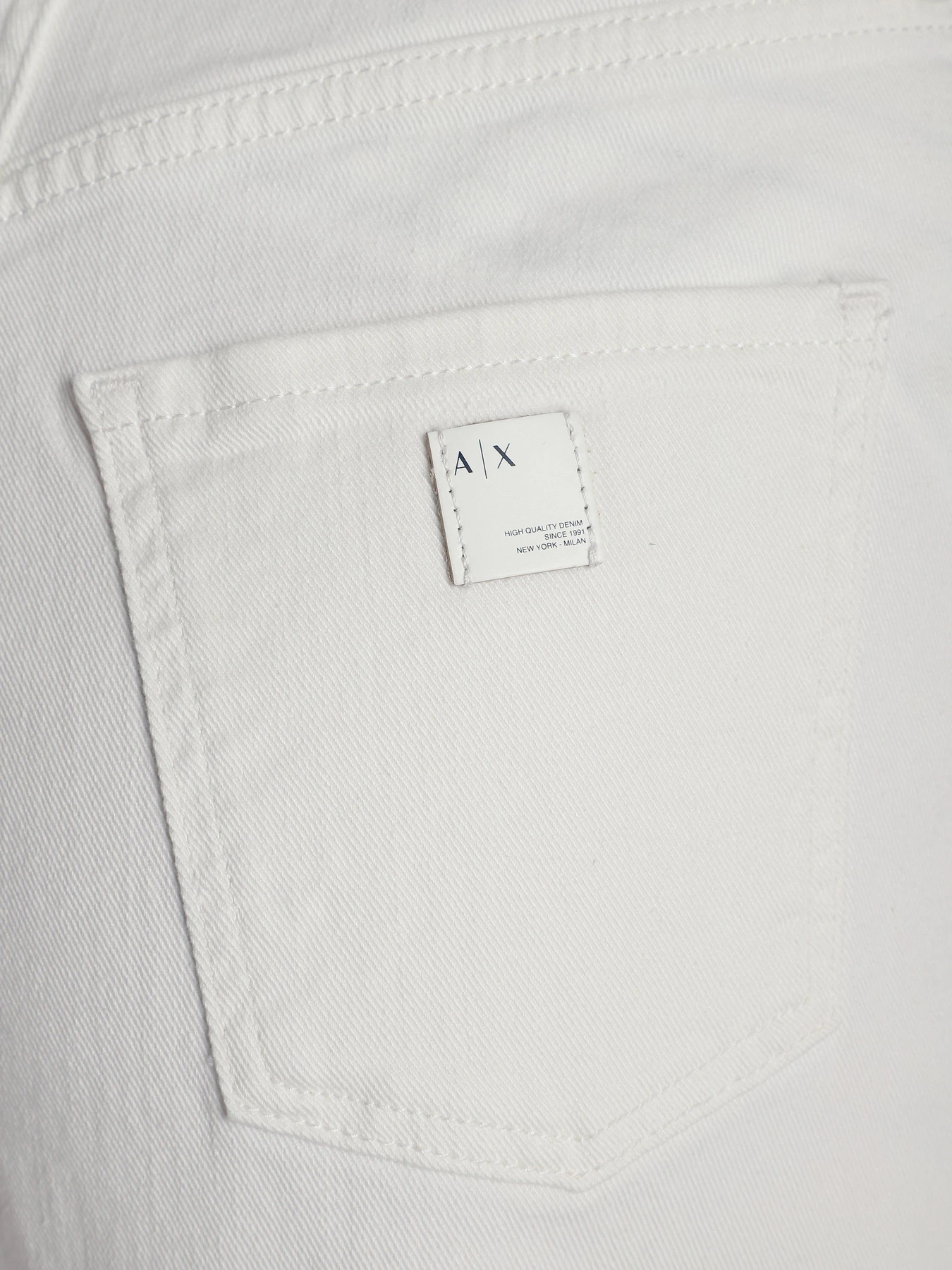Джинсы Armani Exchange Baloon leg модель 3KYJ74-YNSQZ-1100 Джинсы Armani Exchange Baloon leg модель 3KYJ74-YNSQZ-1100 Фото