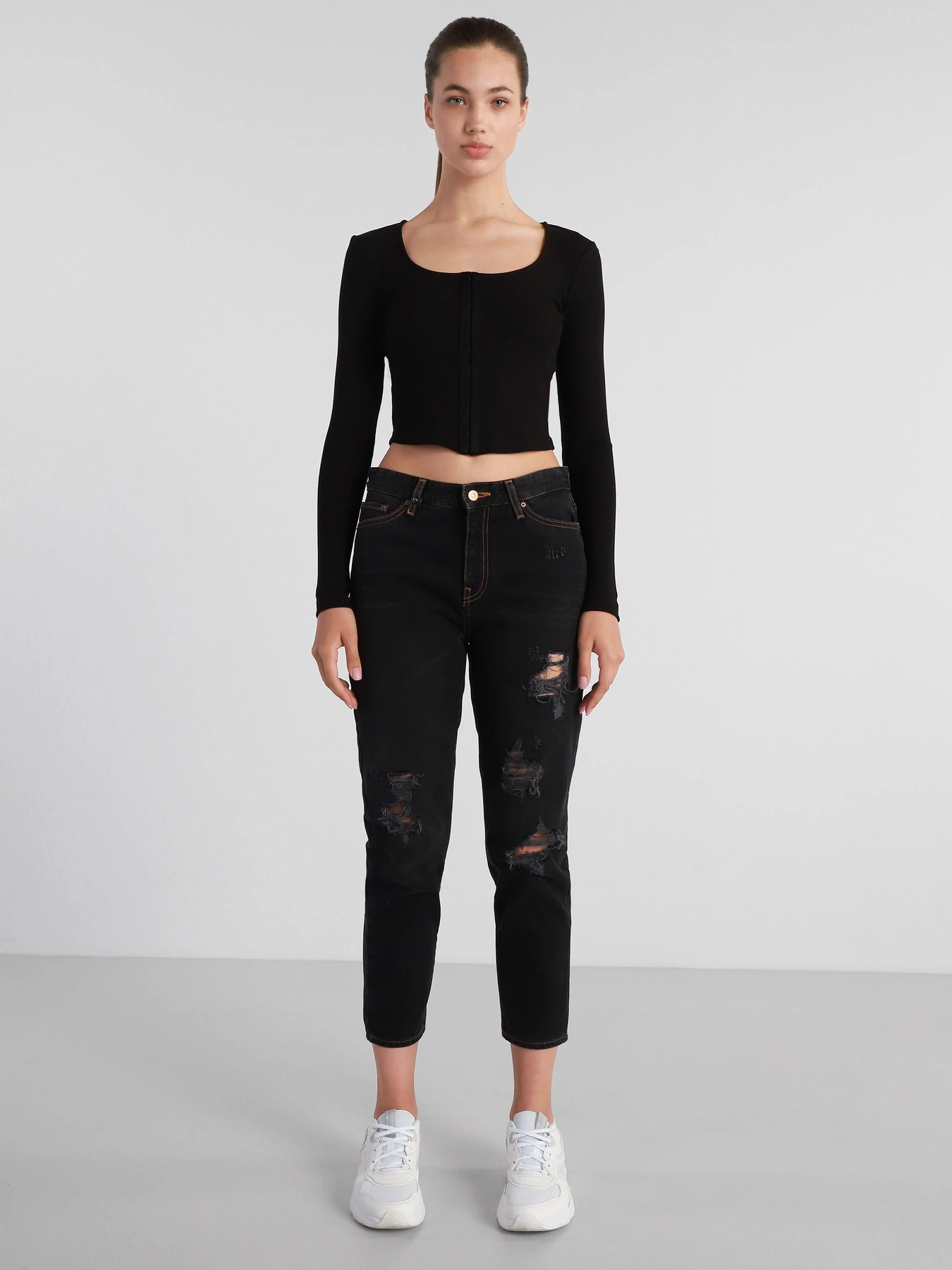 Джинсы Armani Exchange J16 Boyfriend модель 6HYJ16-Y2QEZ-0204 Джинсы Armani Exchange J16 Boyfriend модель 6HYJ16-Y2QEZ-0204 Фото
