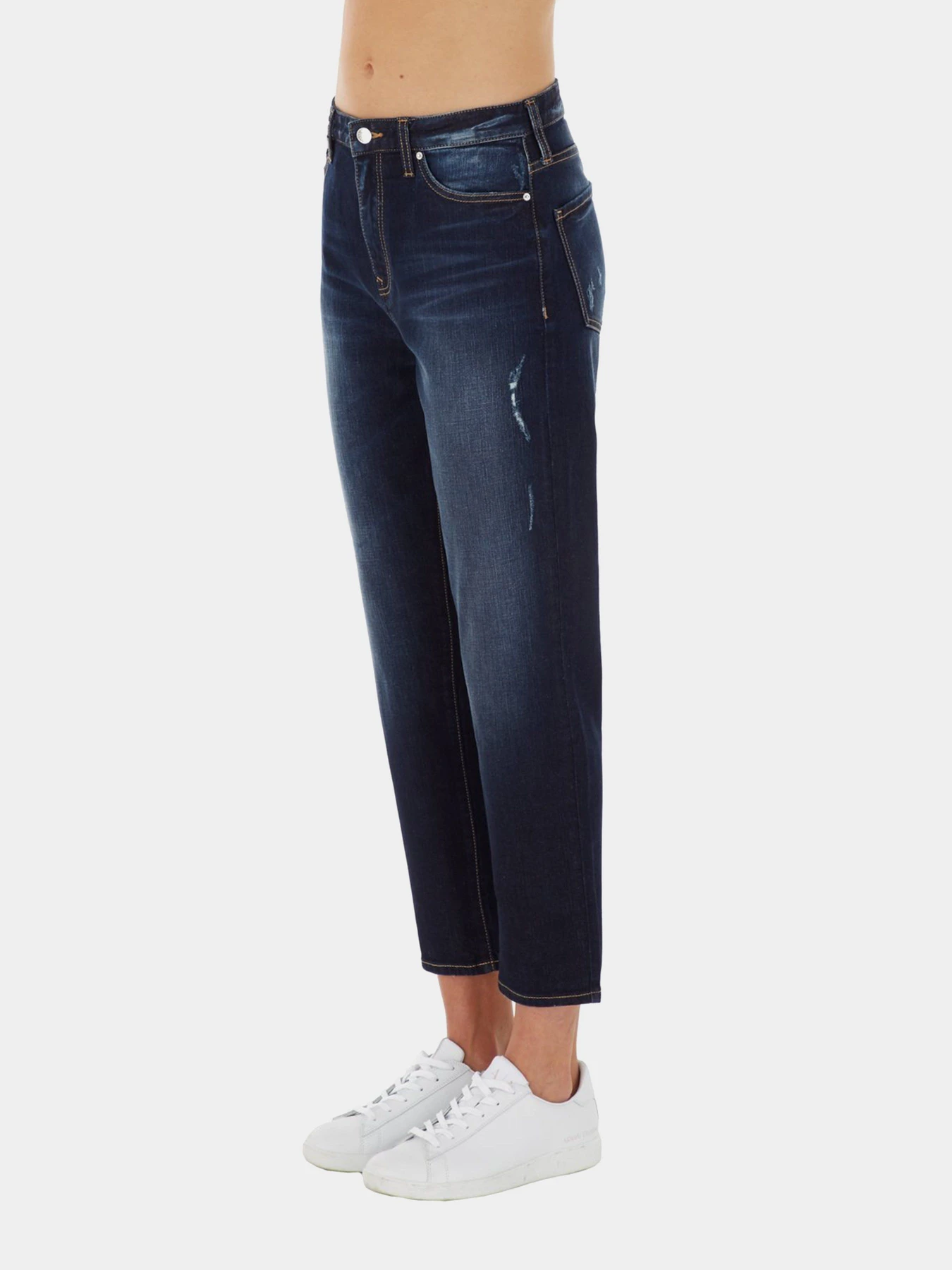 Джинсы Armani Exchange Boyfriend модель 6HYJ16-Y2QJZ-1500 Джинсы Armani Exchange Boyfriend модель 6HYJ16-Y2QJZ-1500 Фото