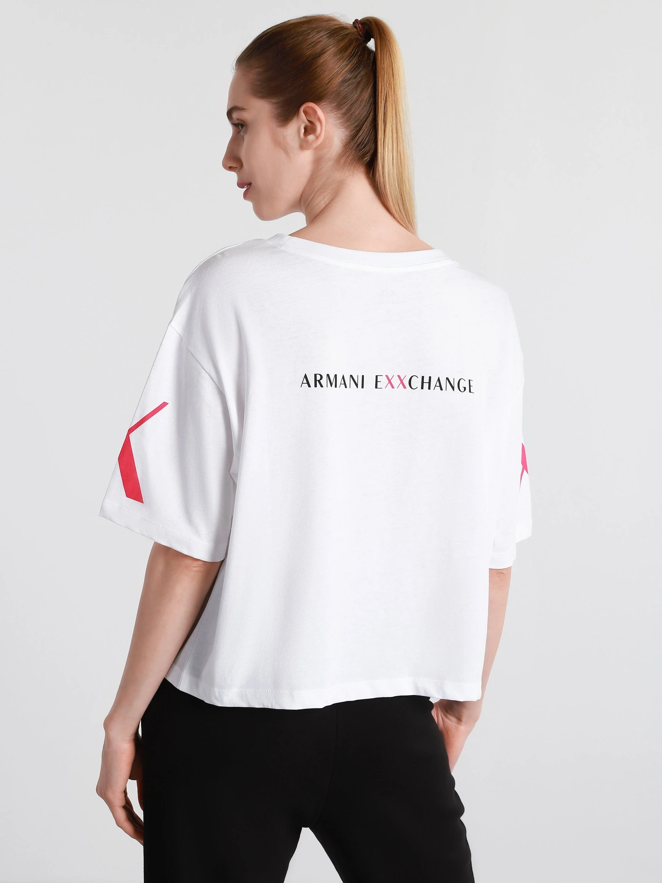 Футболки і поло Armani Exchange модель 6HYTFK-YJ5AZ-1000 Фото