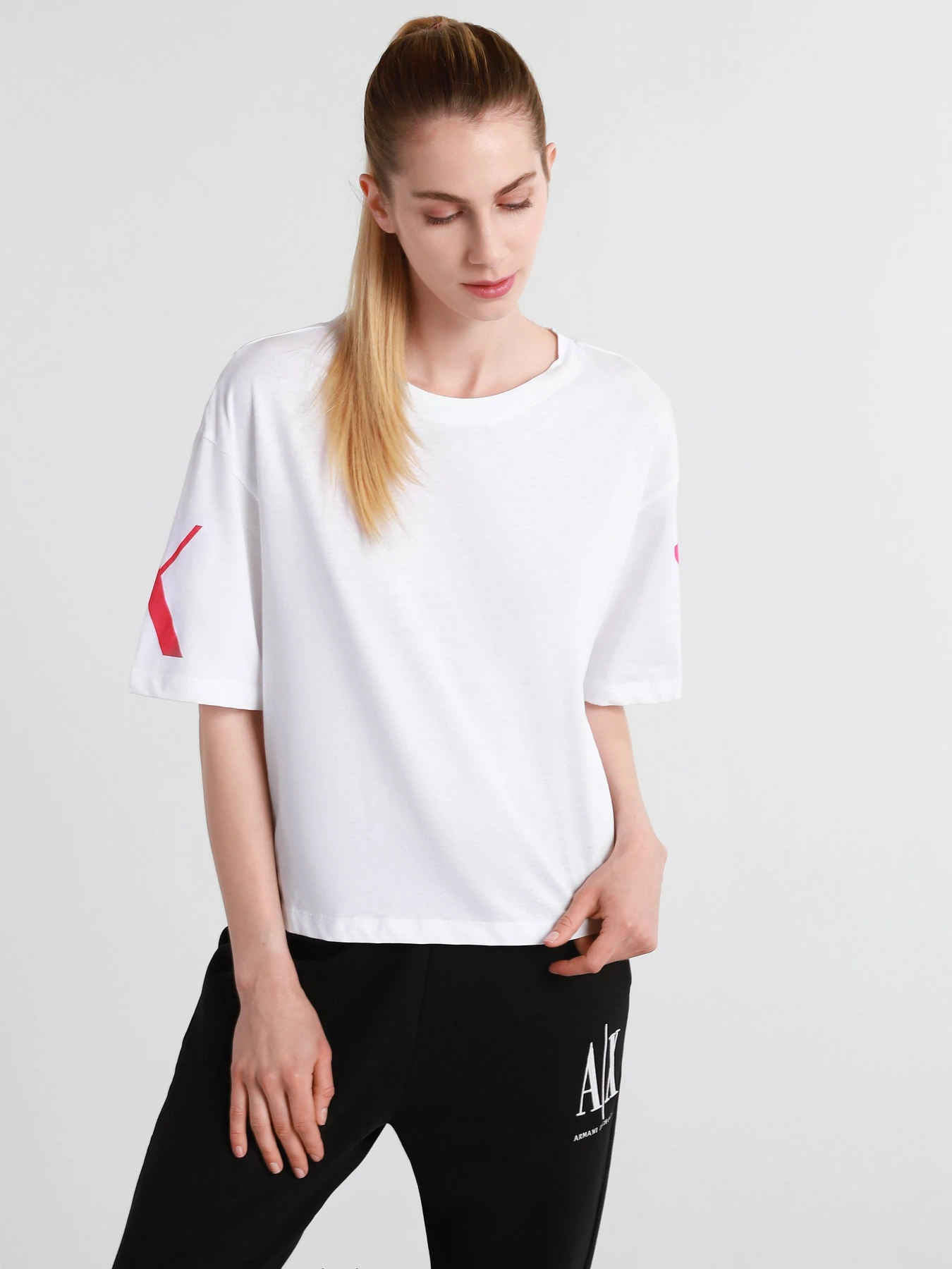 Футболки і поло Armani Exchange модель 6HYTFK-YJ5AZ-1000 Фото