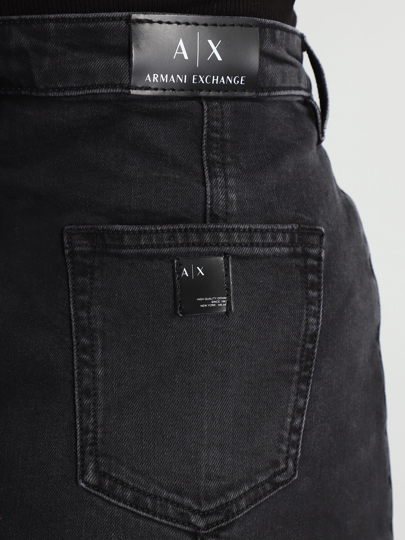 Юбки Armani Exchange модель 6HYN07-Y2QBZ-0204 Фото