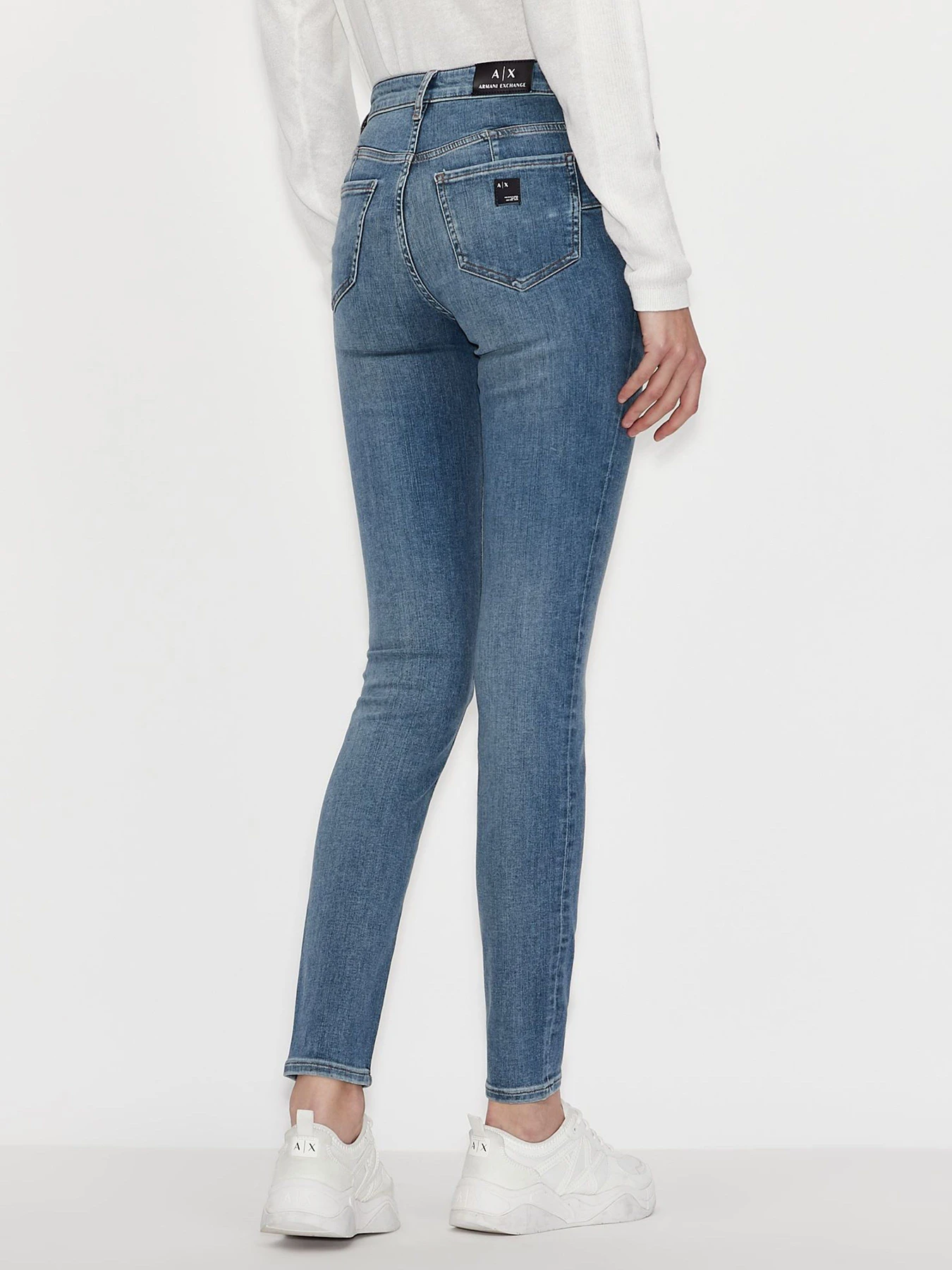 Джинсы Armani Exchange модель 3KYJ69-Y1CHZ-1500 Джинсы Armani Exchange модель 3KYJ69-Y1CHZ-1500 Фото