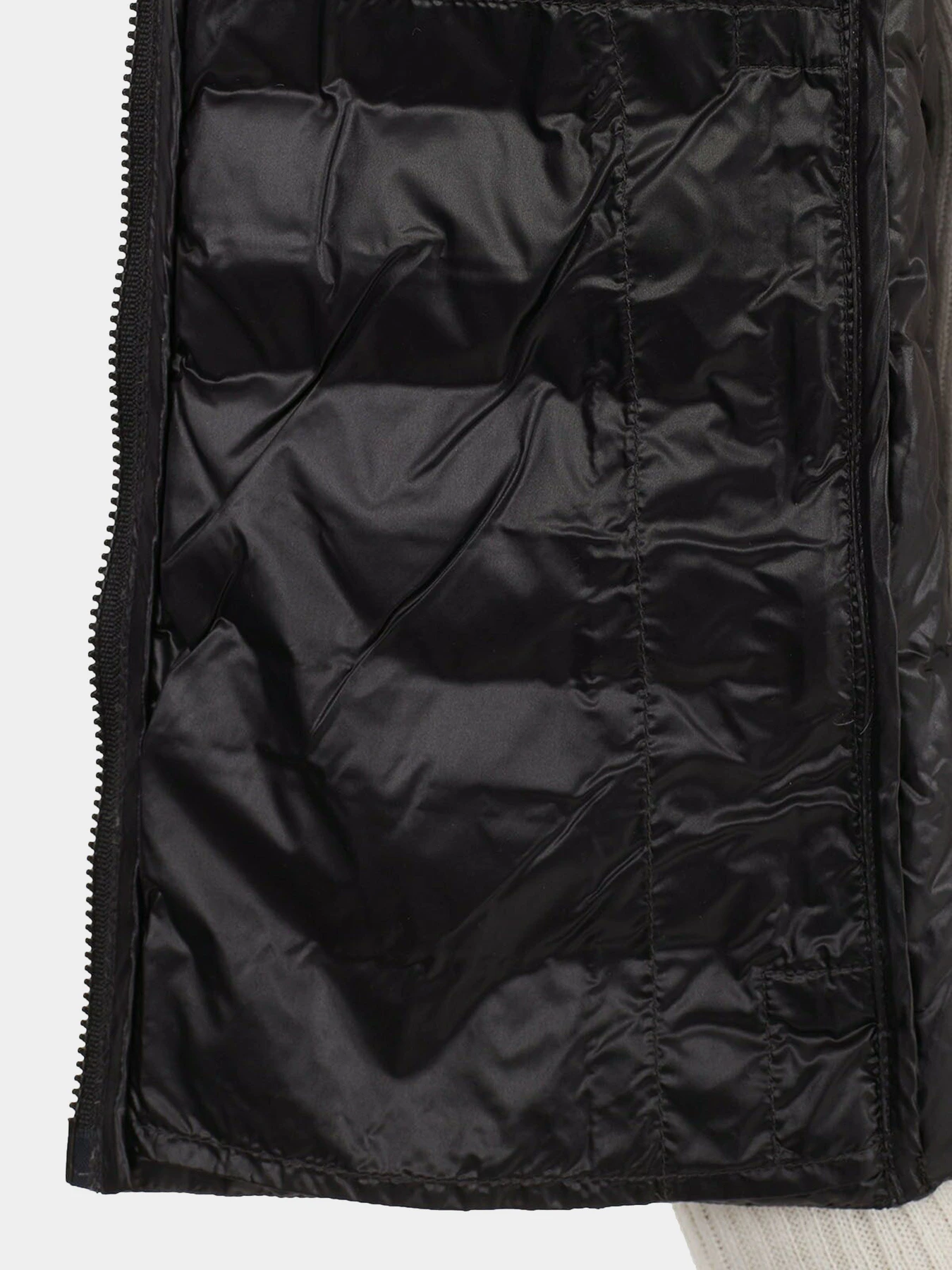 Куртки та дублянки Armani Exchange модель 8NYQ01-YNM4Z-1200 Куртки та дублянки Armani Exchange модель 8NYQ01-YNM4Z-1200 Фото